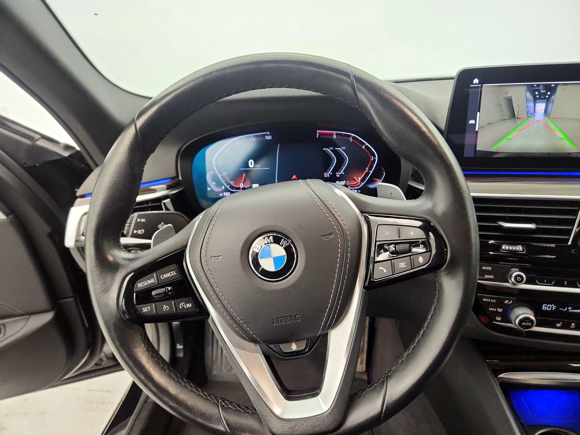 Thumbnail: 2022 BMW 5 Series - 10