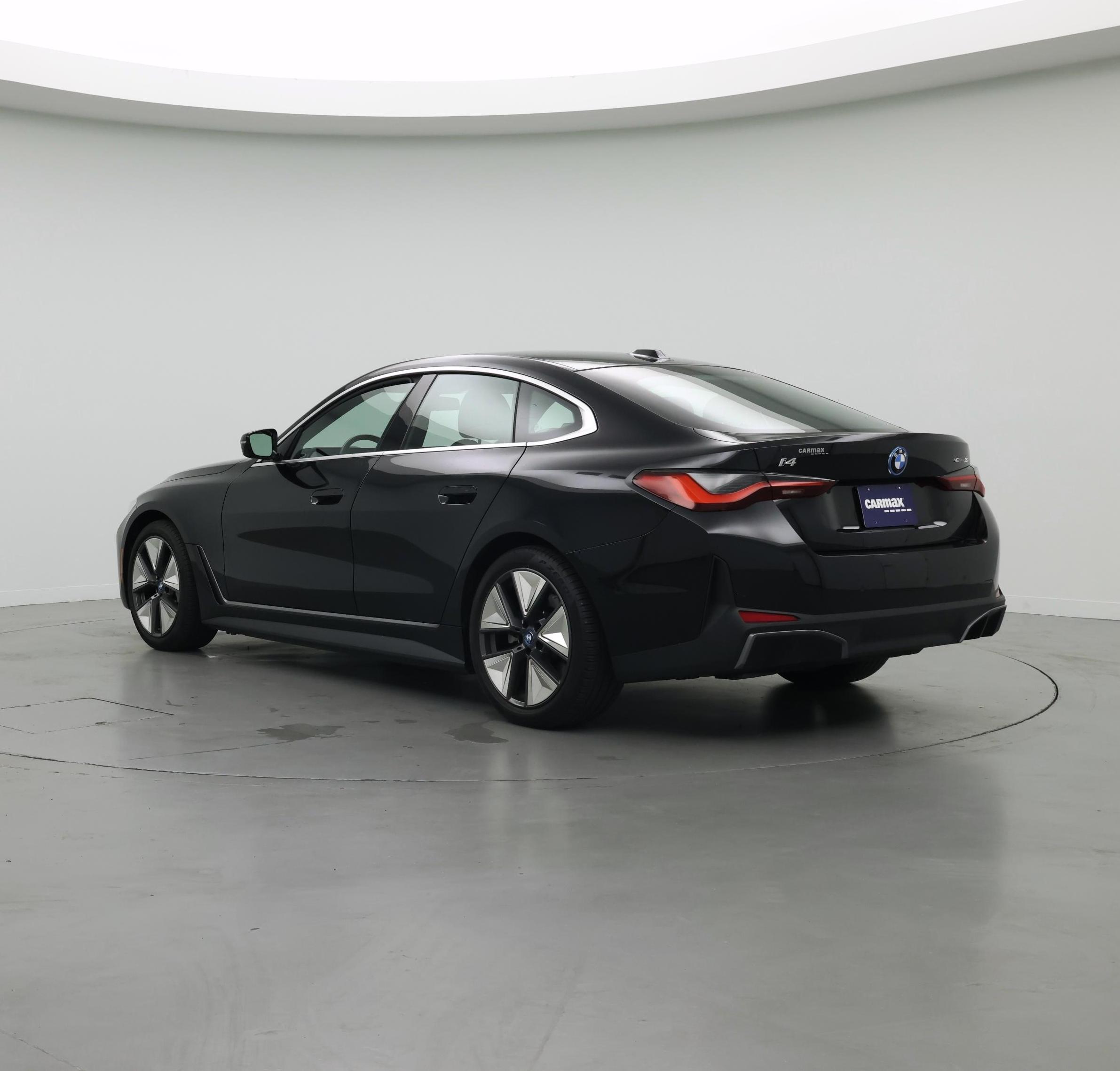 Thumbnail: 2023 BMW i4 - 2