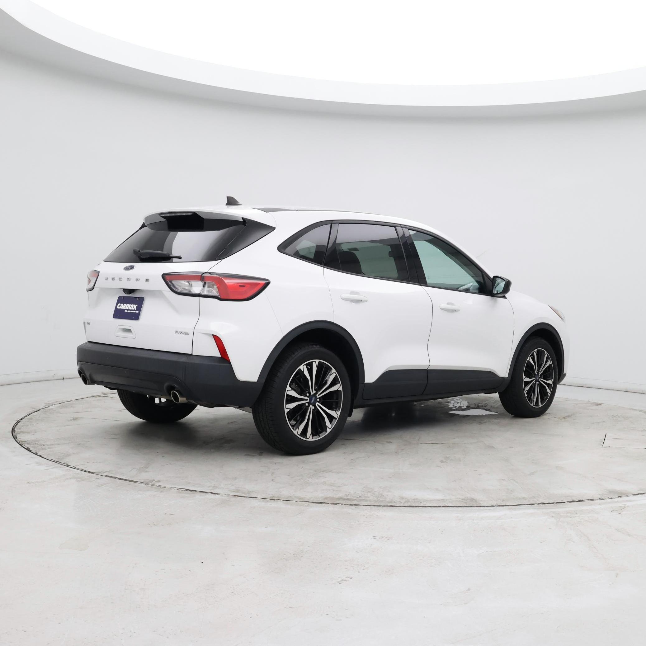 Thumbnail: 2021 Ford Escape - 6