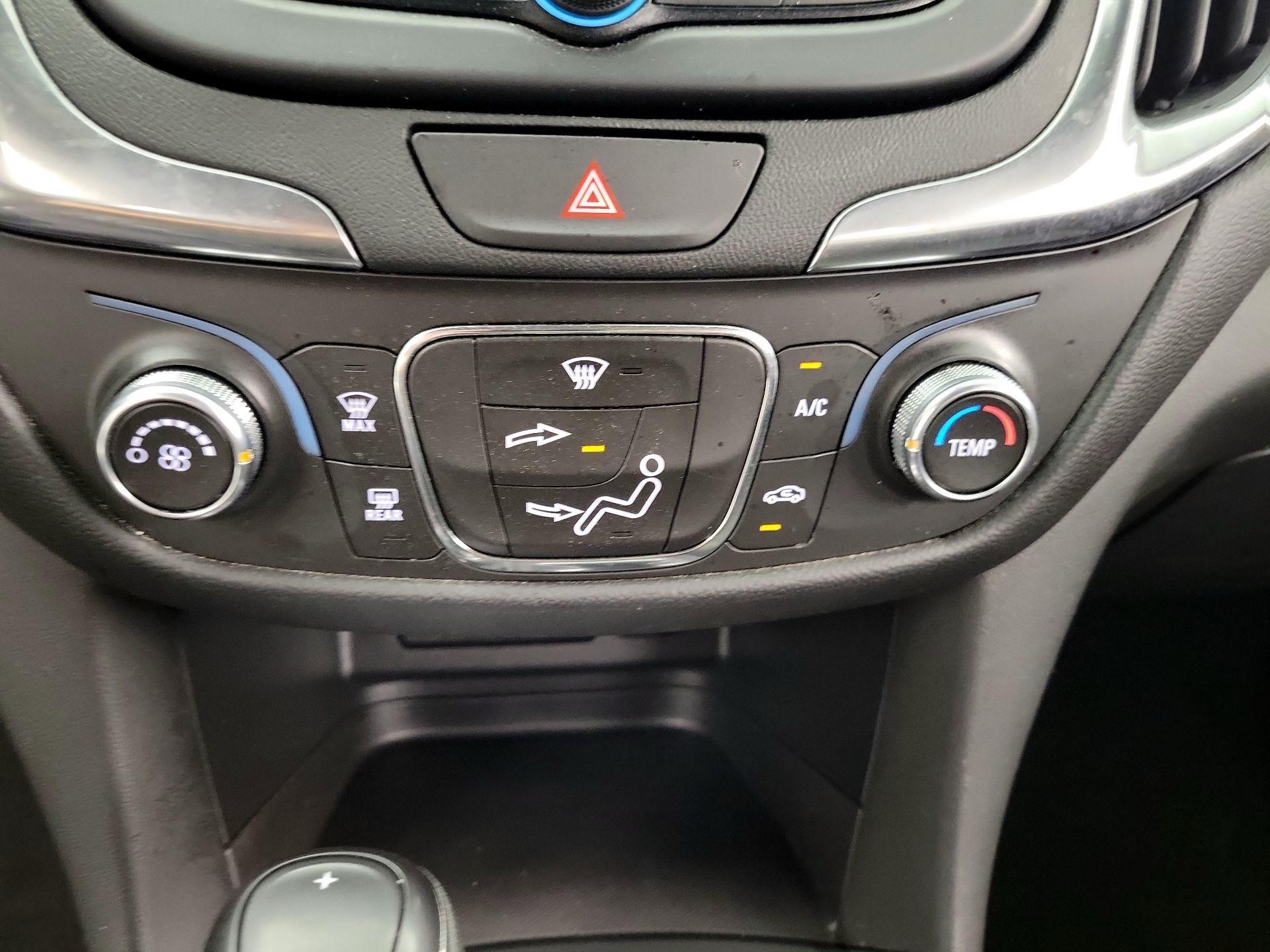 Thumbnail: 2021 Chevrolet Equinox - 16