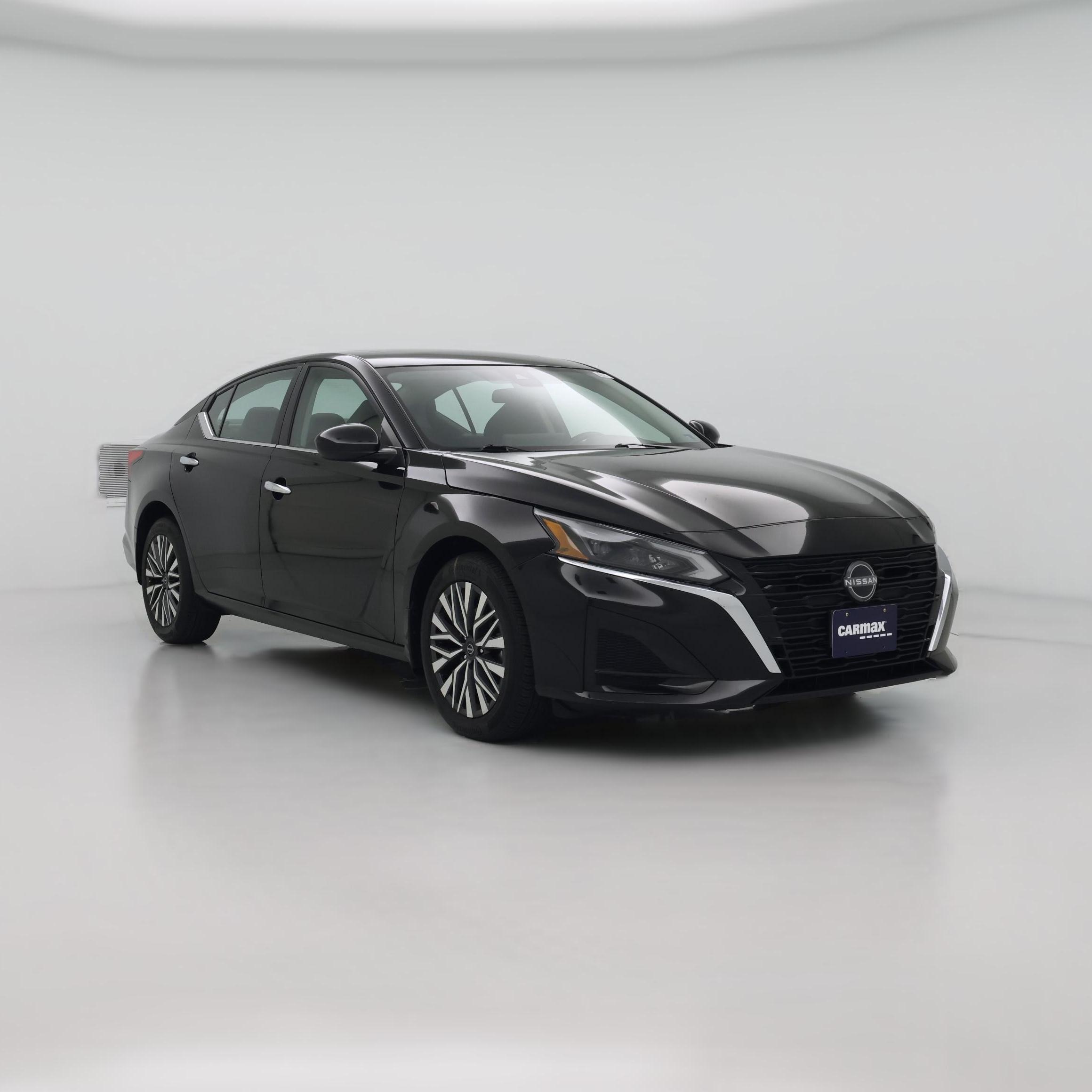 Thumbnail: 2024 Nissan Altima - 1