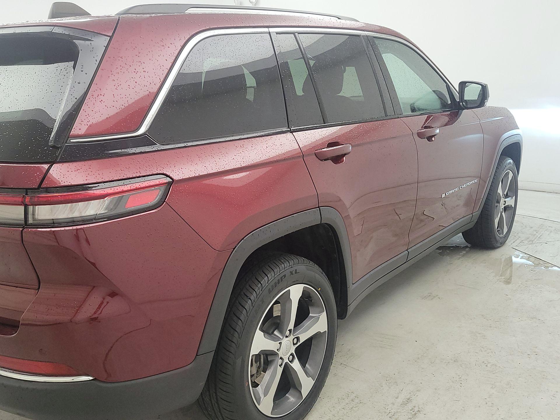Thumbnail: 2023 Jeep Grand Cherokee - 5