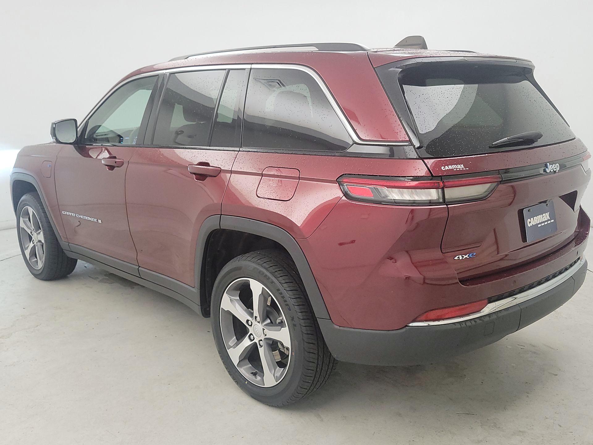 Thumbnail: 2023 Jeep Grand Cherokee - 7