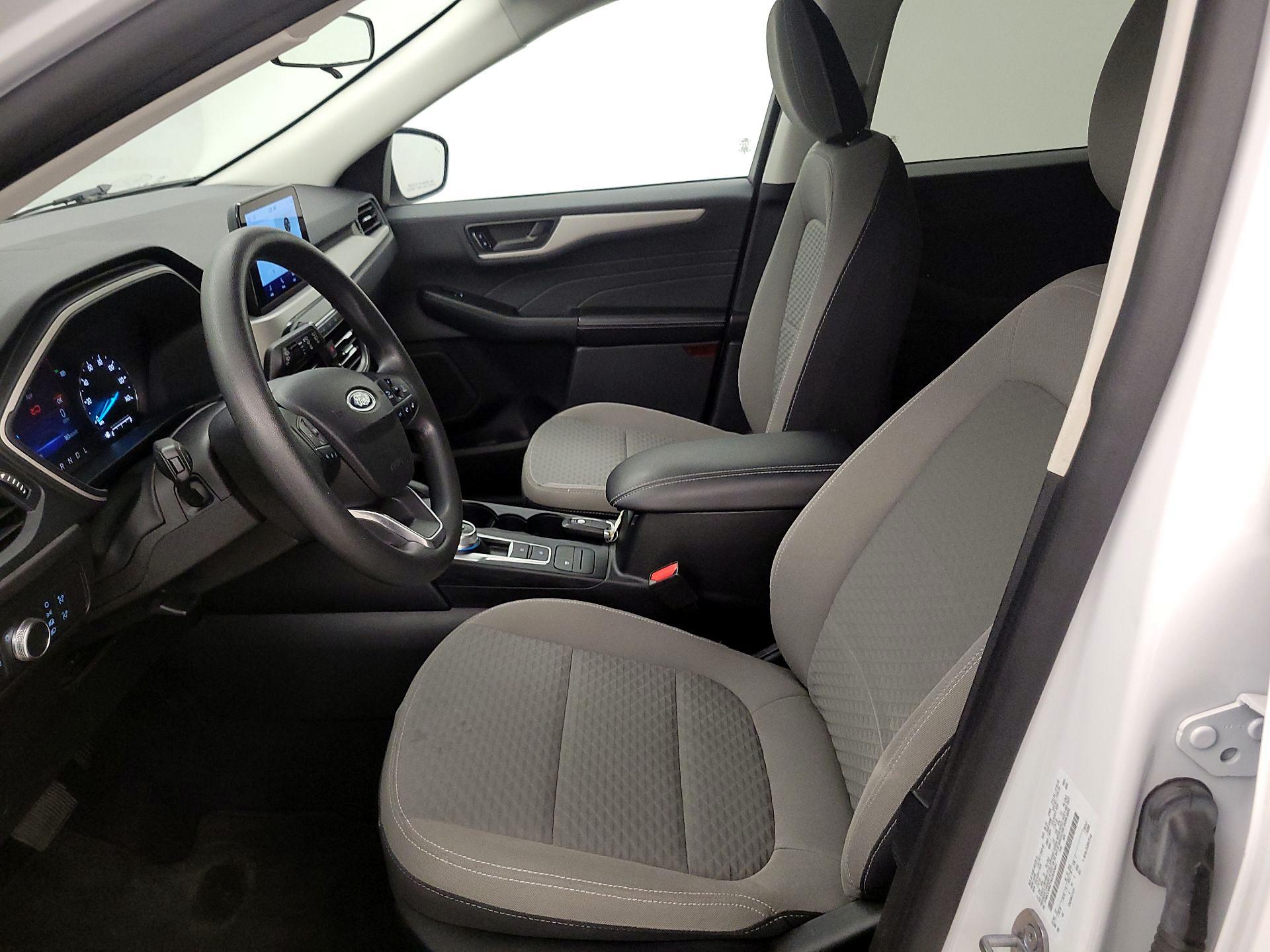 Thumbnail: 2022 Ford Escape - 9