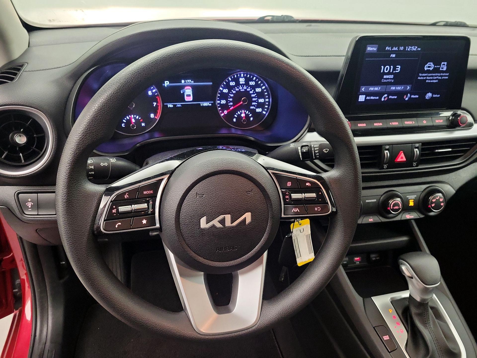 Thumbnail: 2023 Kia Forte - 10