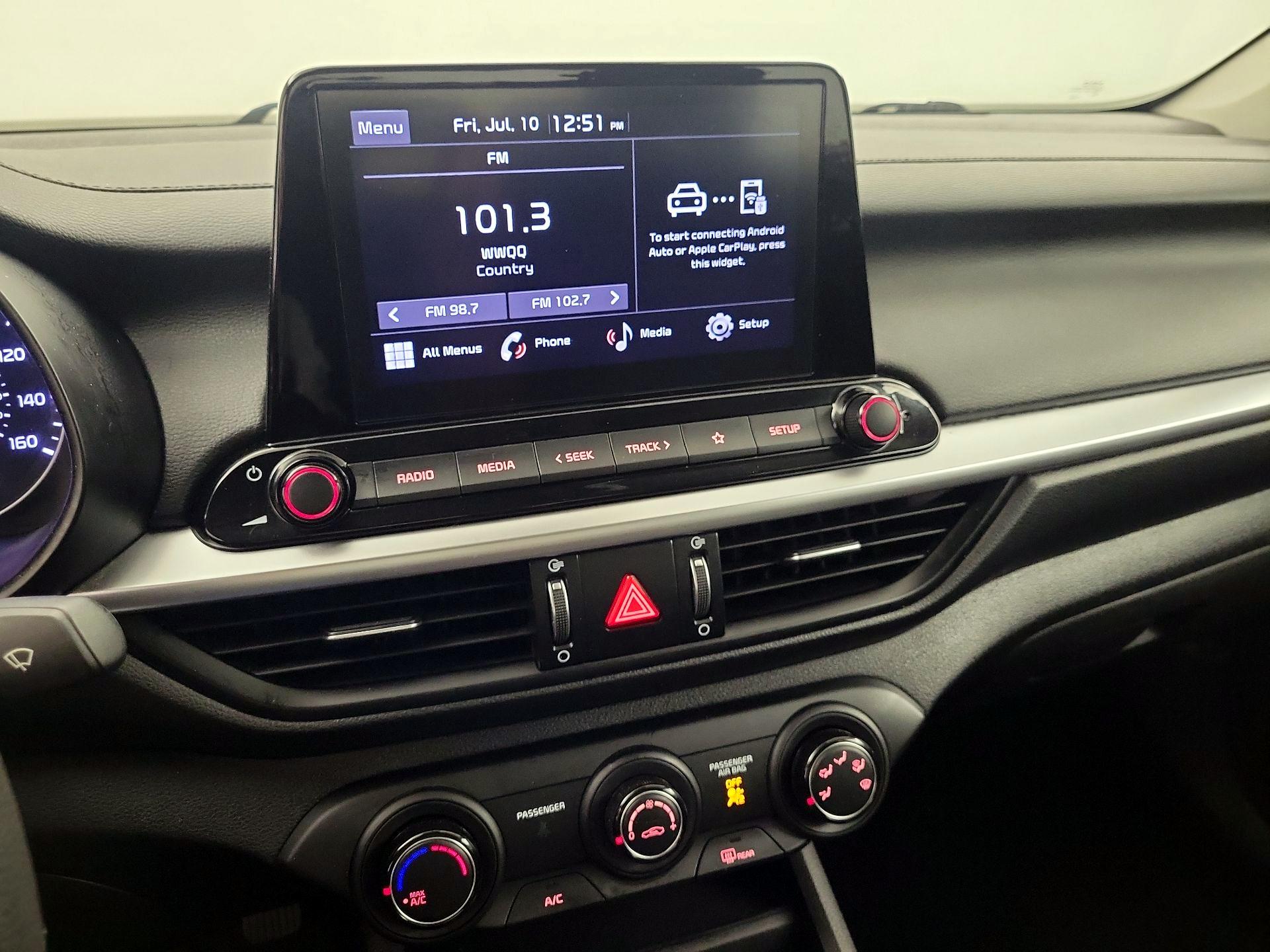 Thumbnail: 2023 Kia Forte - 14