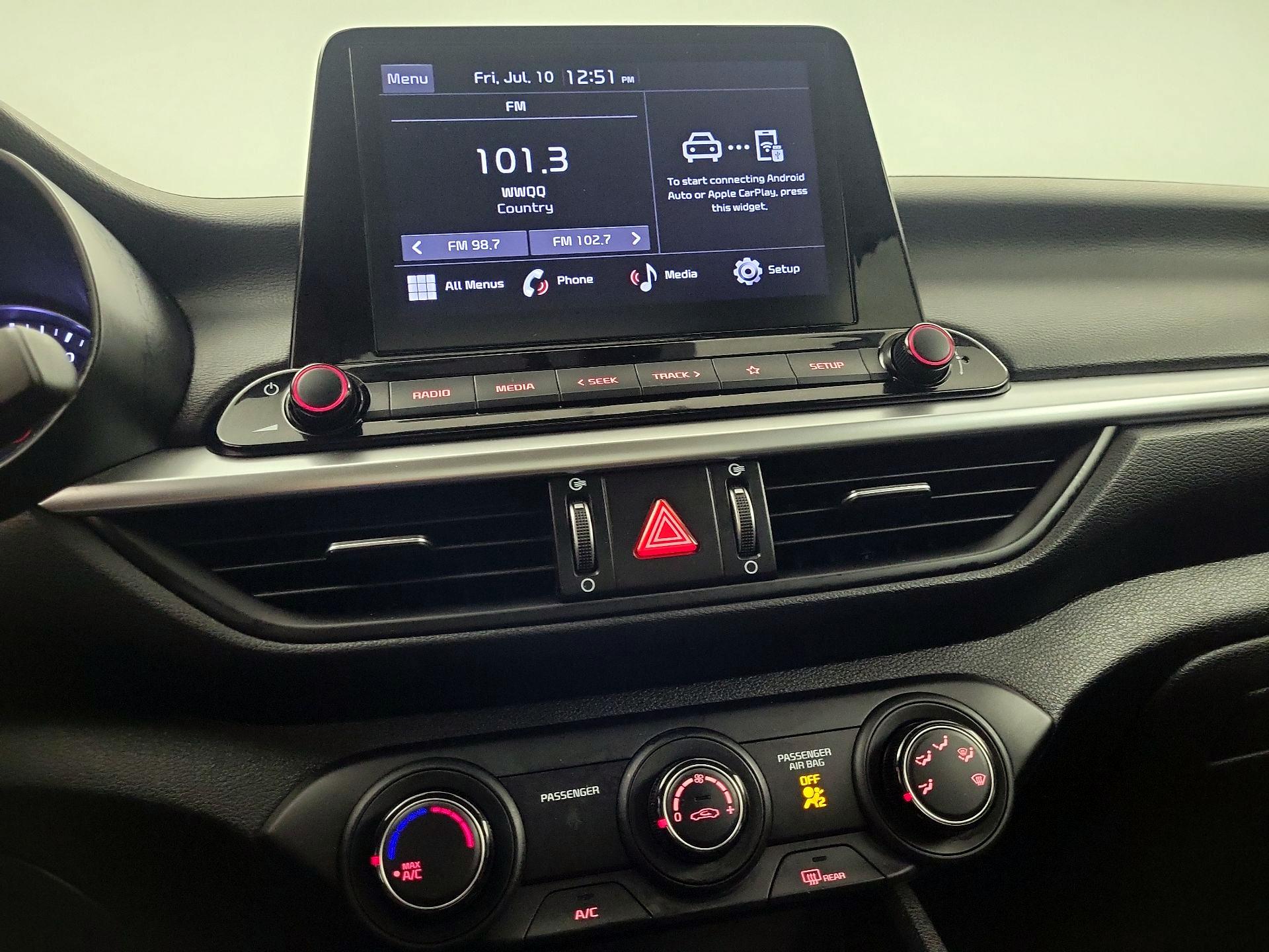 Thumbnail: 2023 Kia Forte - 15