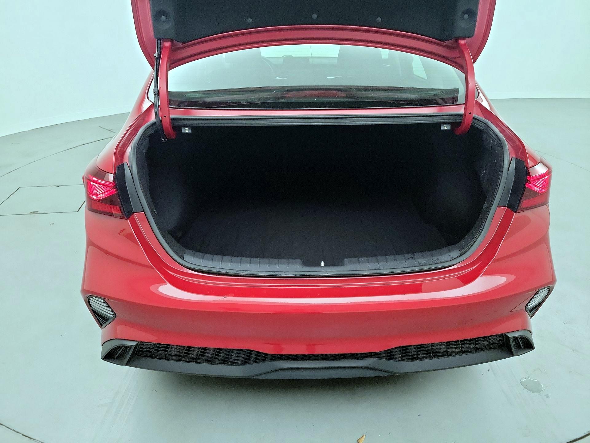 Thumbnail: 2023 Kia Forte - 19