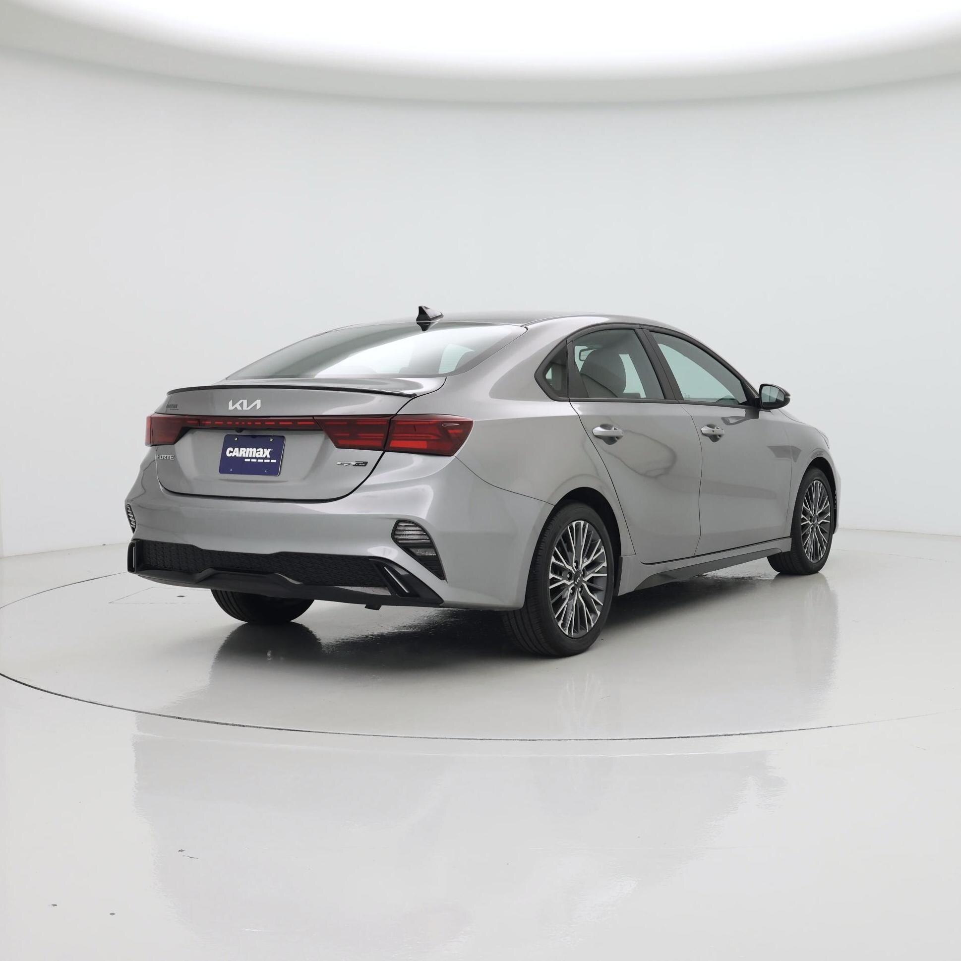 Thumbnail: 2023 Kia Forte - 8