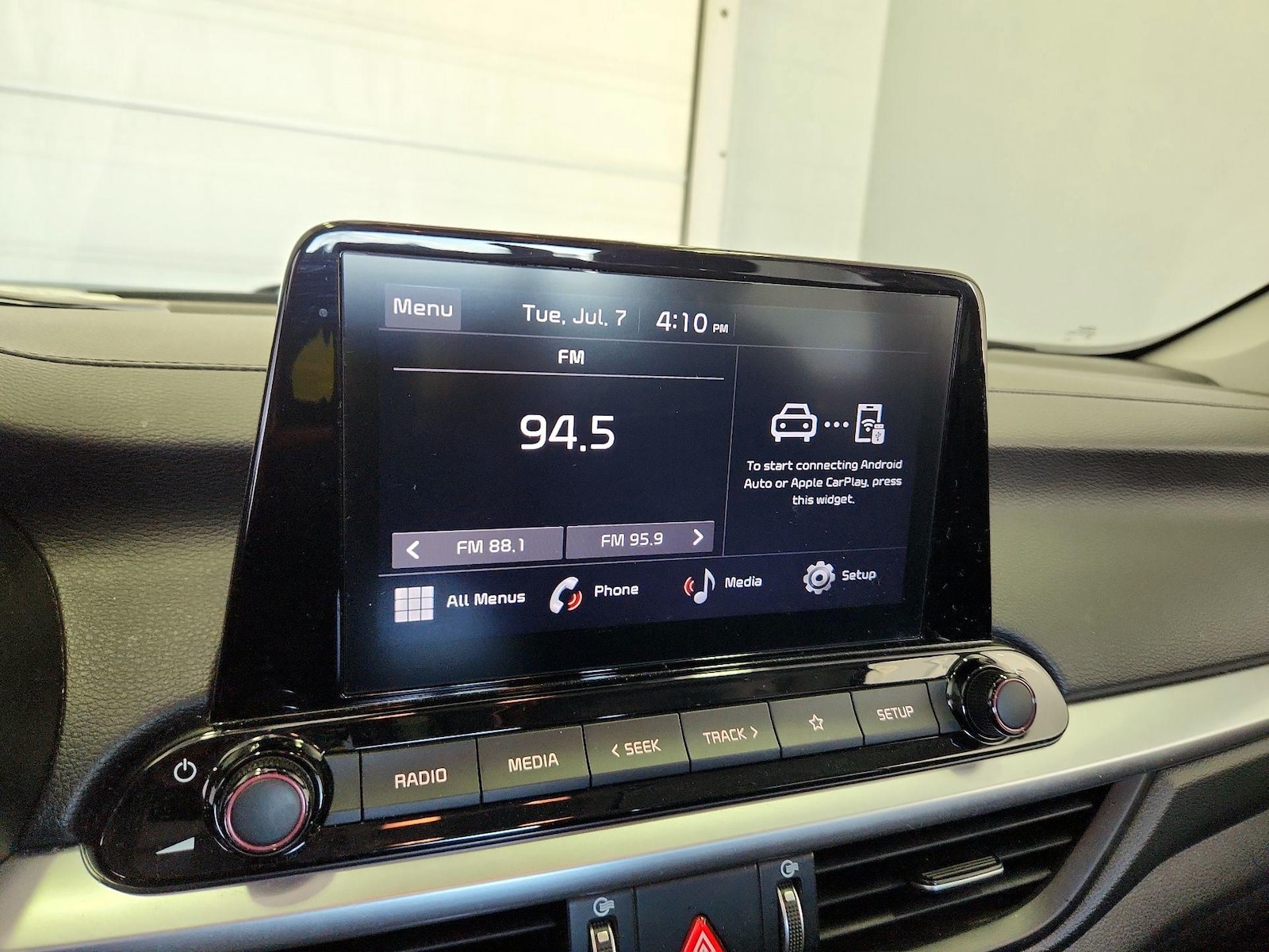 2023 Kia Forte LXS - Photo 16