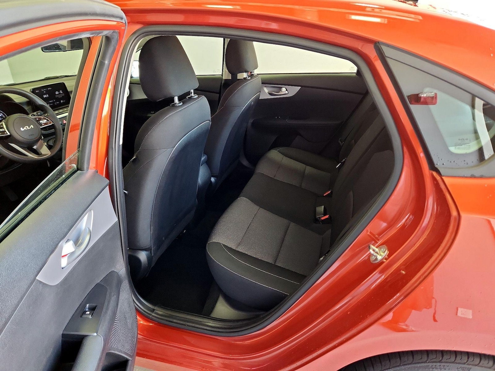 2023 Kia Forte LXS - Photo 20