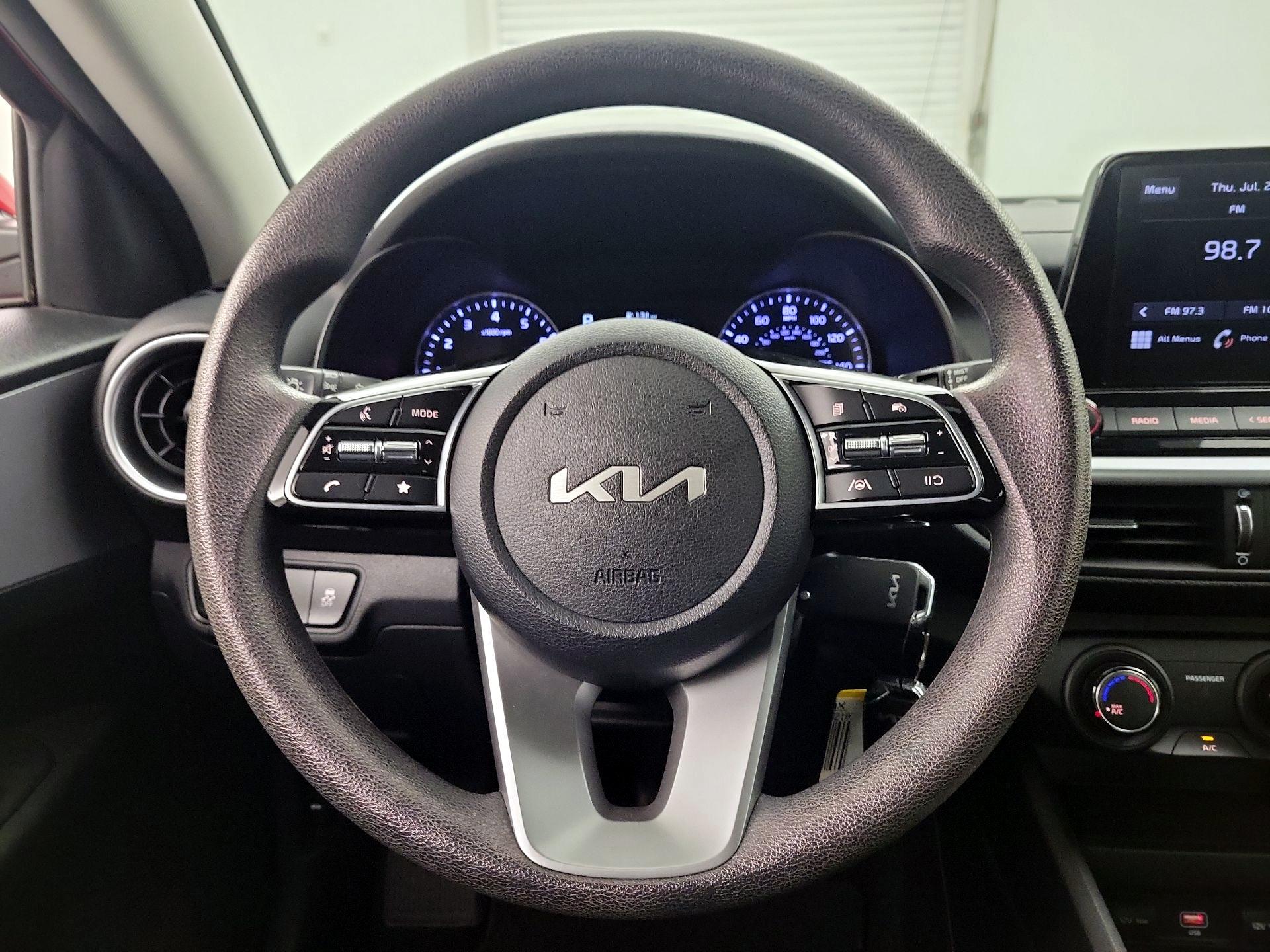 Thumbnail: 2023 Kia Forte - 10
