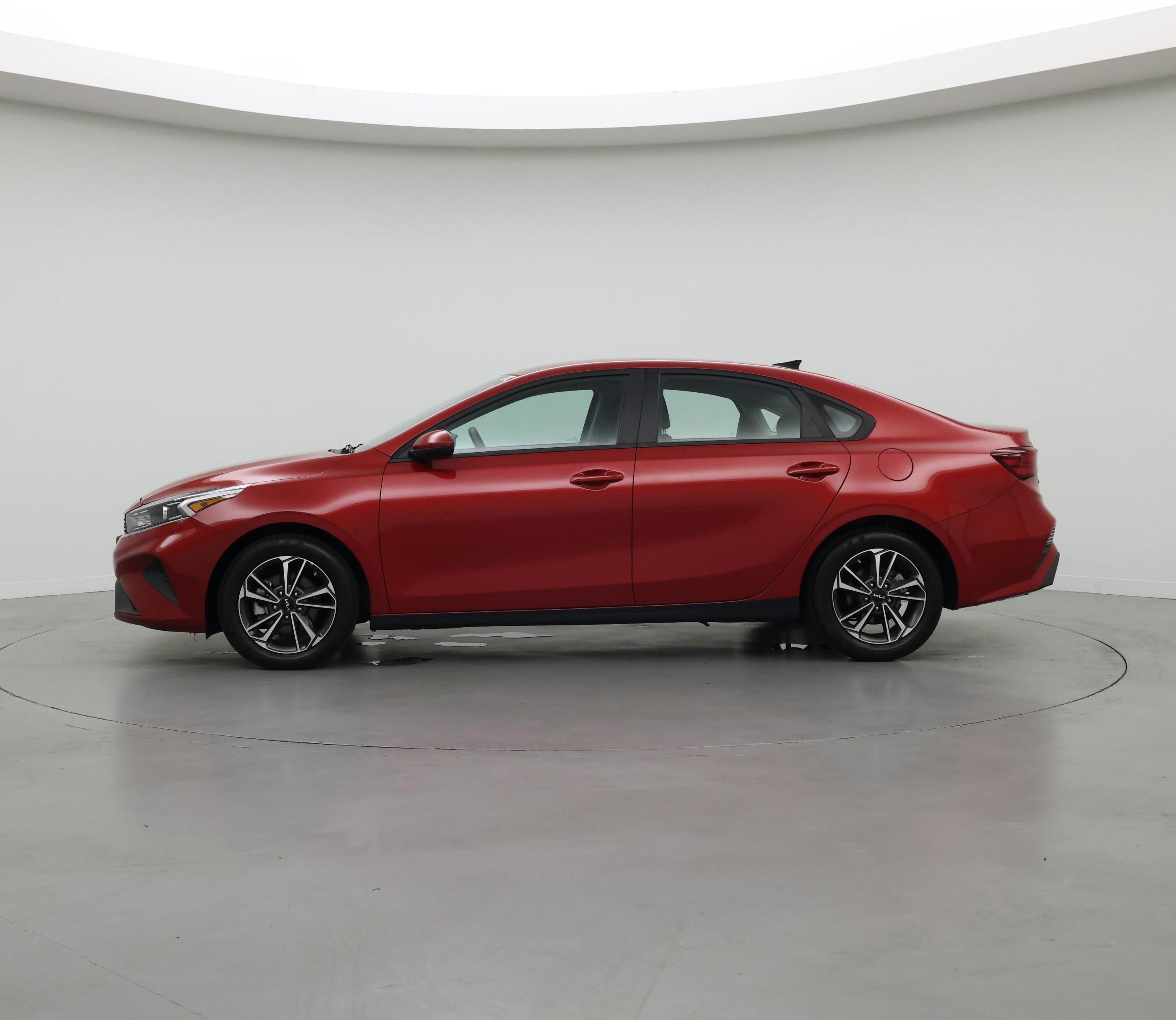 Thumbnail: 2023 Kia Forte - 3
