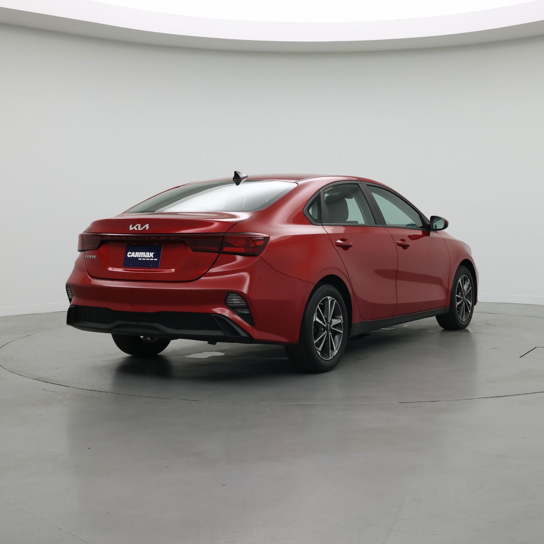 Thumbnail: 2023 Kia Forte - 8