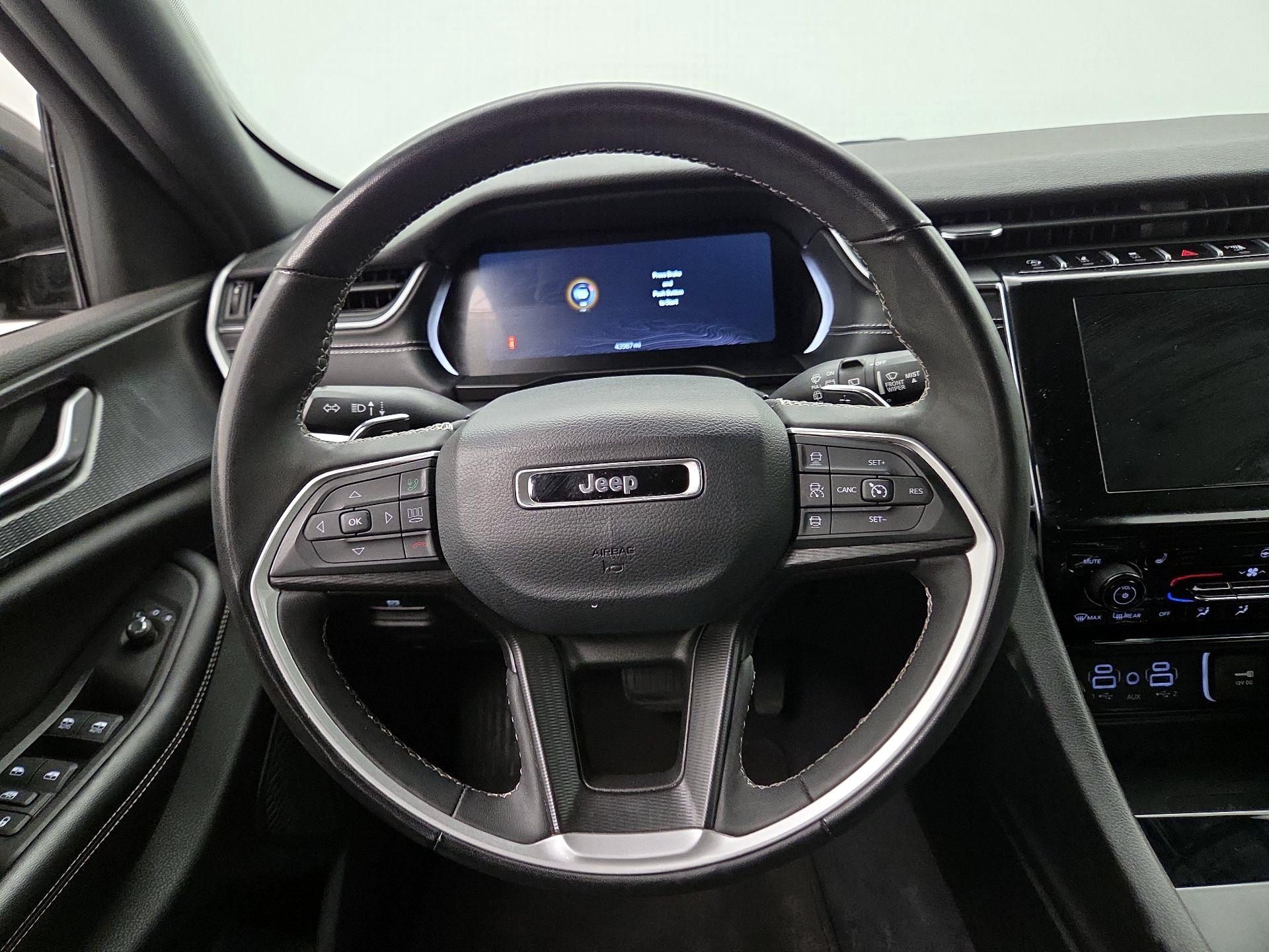 Thumbnail: 2023 Jeep Grand Cherokee - 10