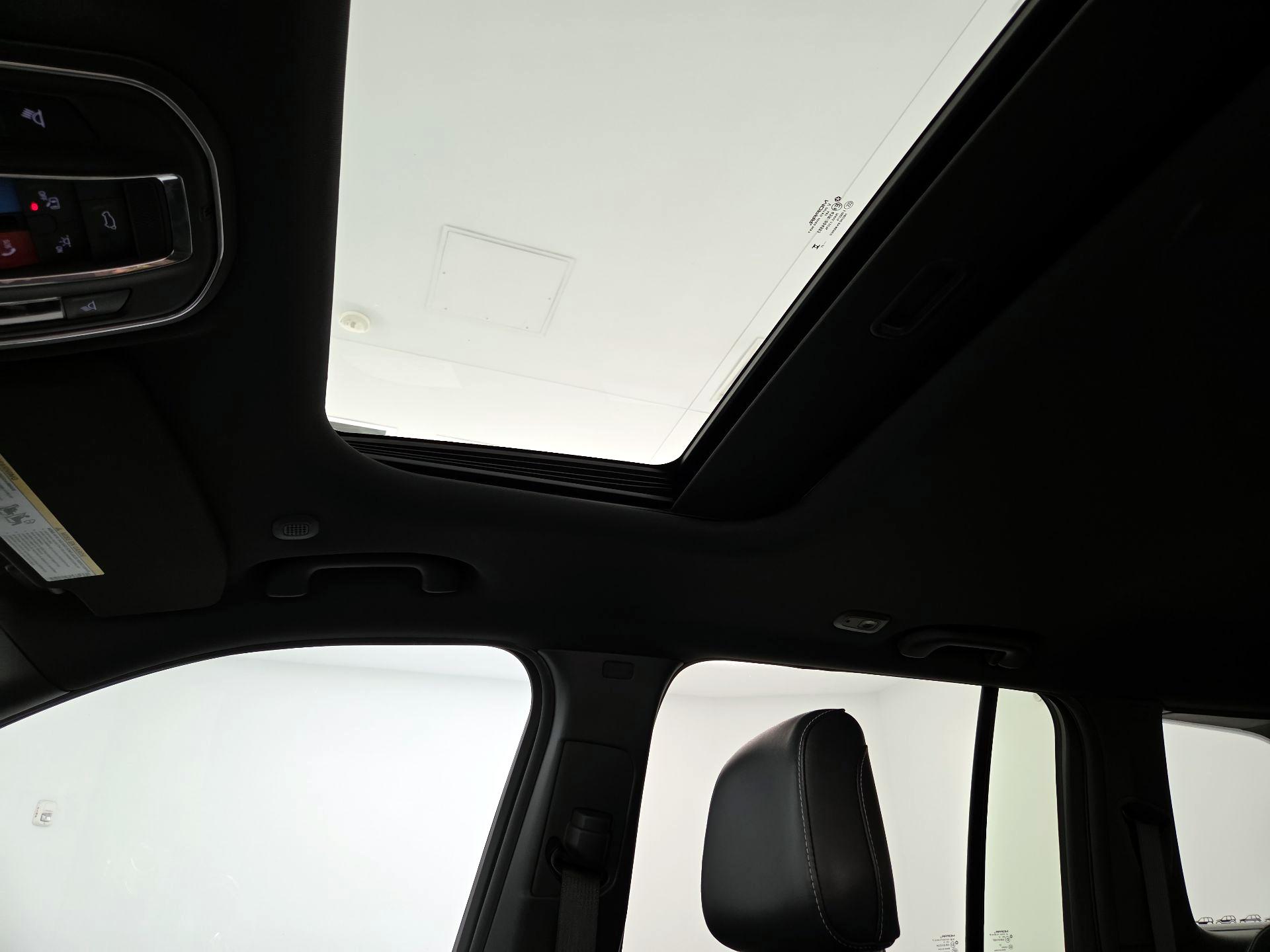 Thumbnail: 2023 Jeep Grand Cherokee - 19