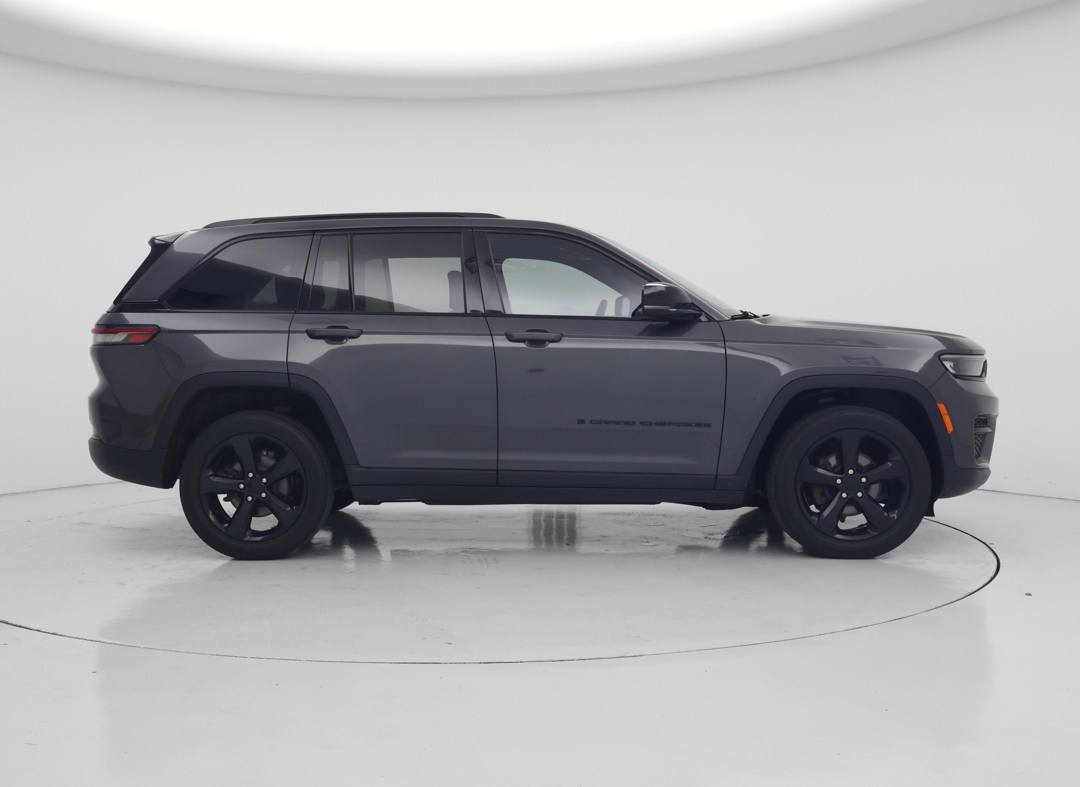 Thumbnail: 2023 Jeep Grand Cherokee - 7