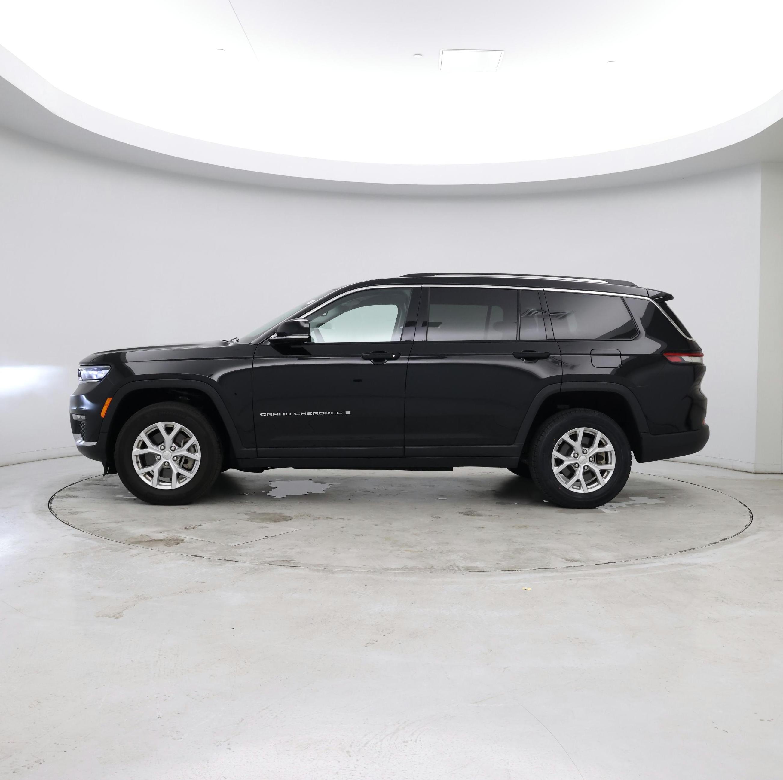 Thumbnail: 2023 Jeep Grand Cherokee L - 2