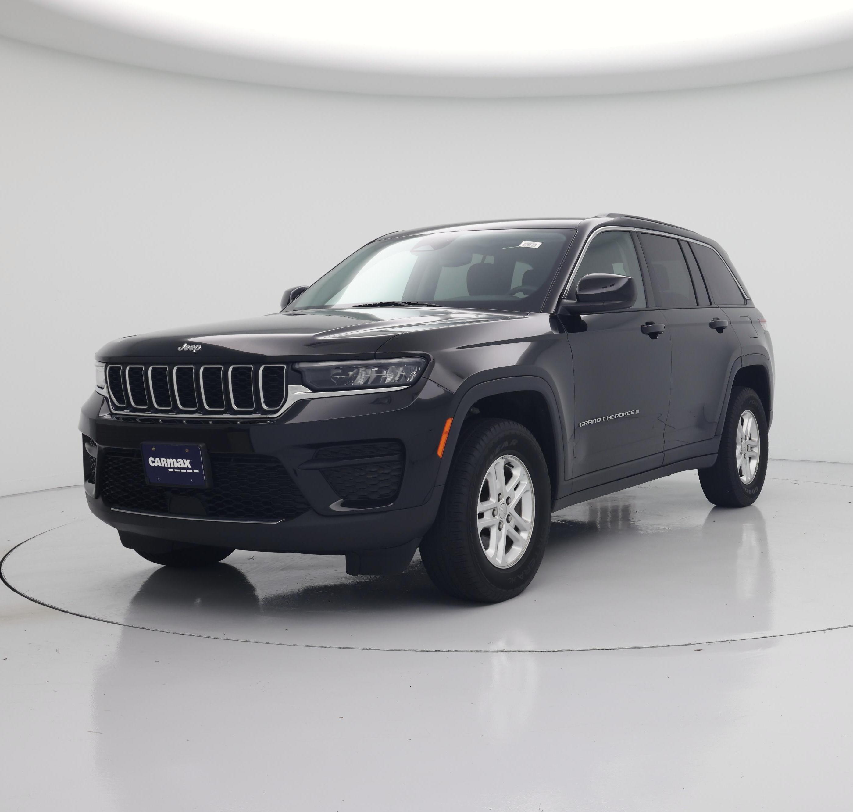Thumbnail: 2023 Jeep Grand Cherokee - 4