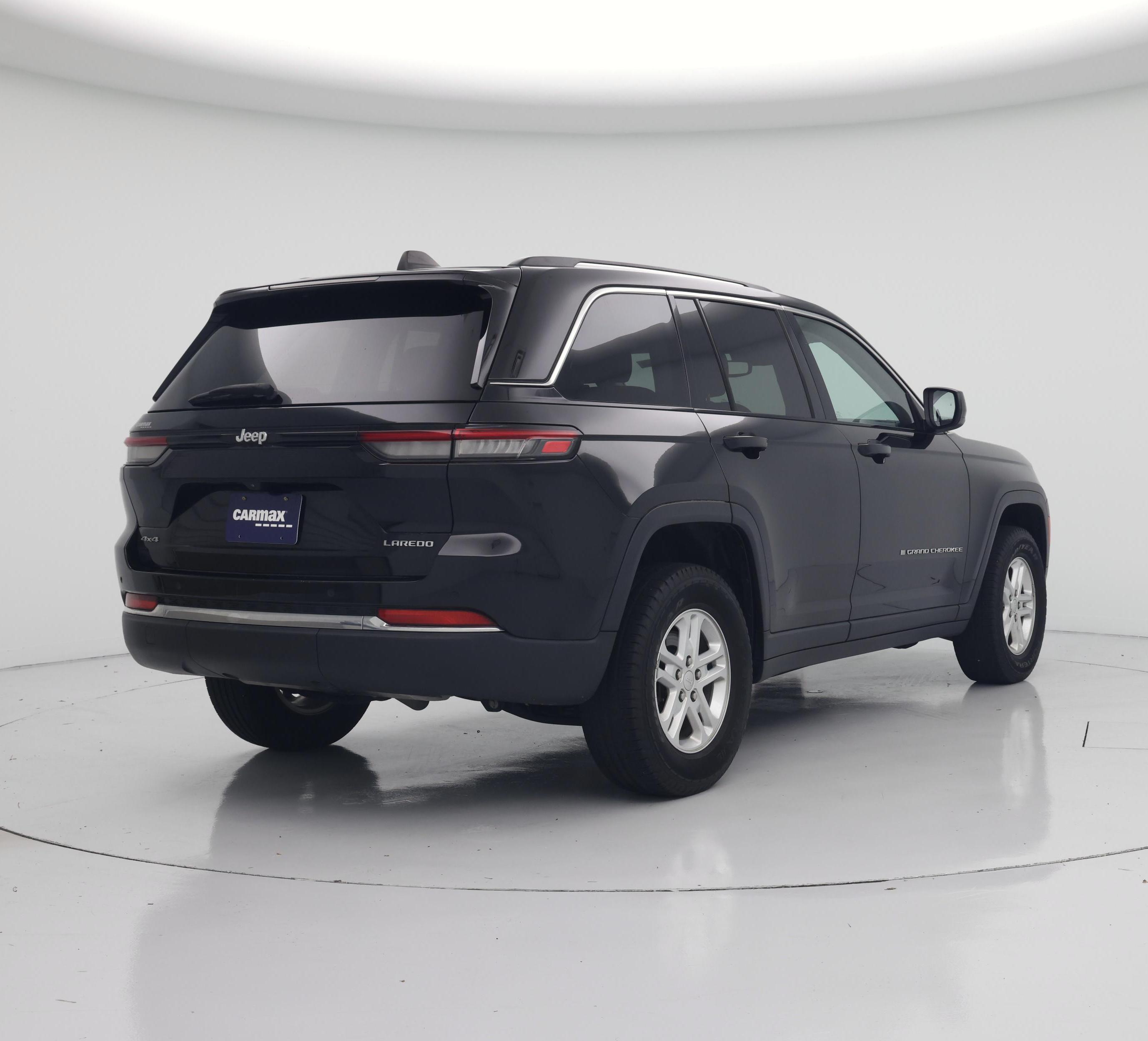 Thumbnail: 2023 Jeep Grand Cherokee - 8