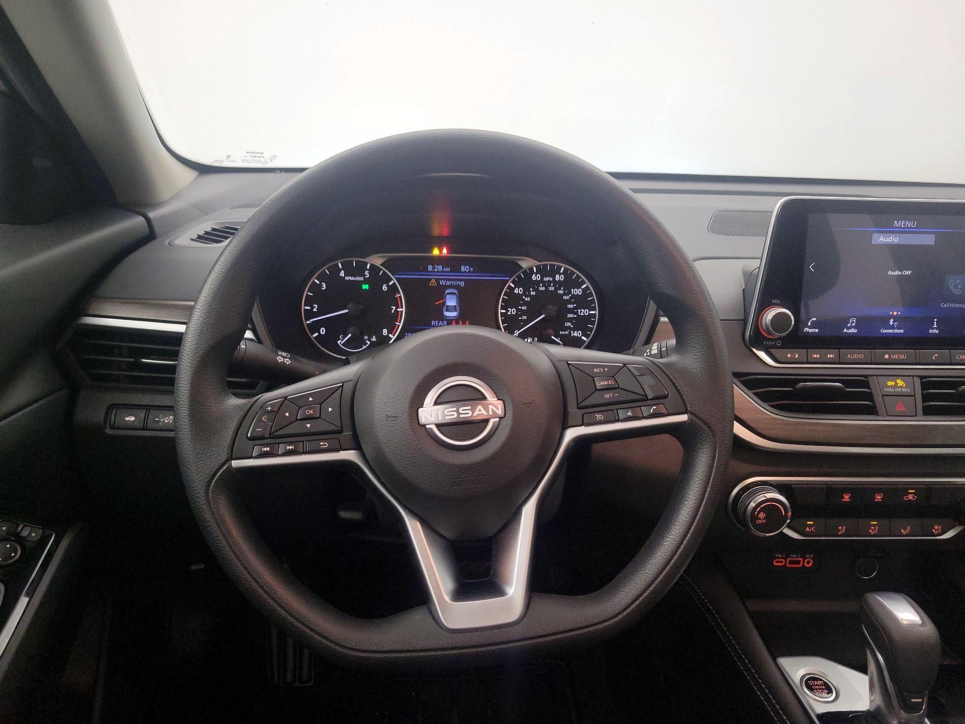 Thumbnail: 2023 Nissan Altima - 10