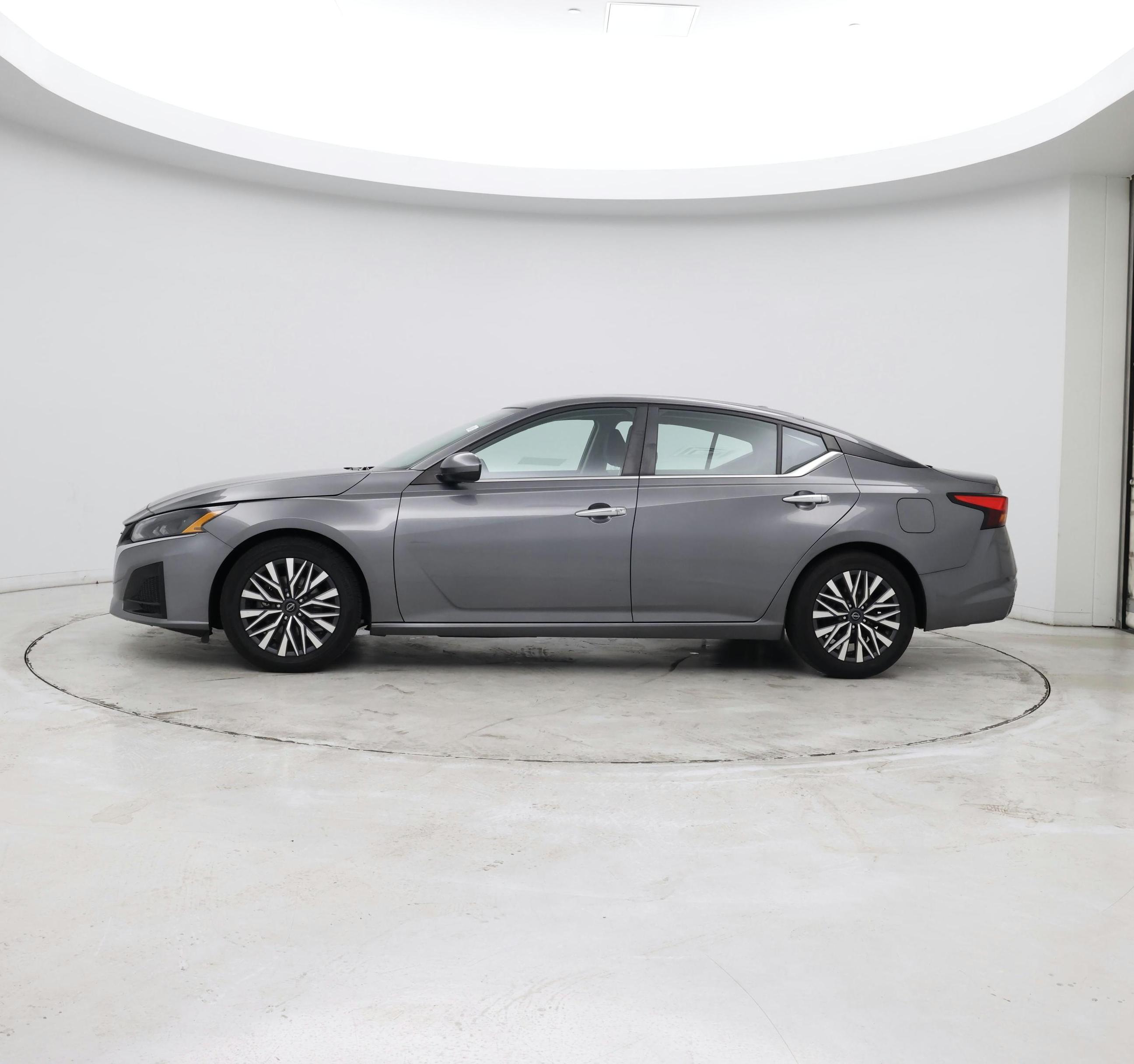 Thumbnail: 2023 Nissan Altima - 2