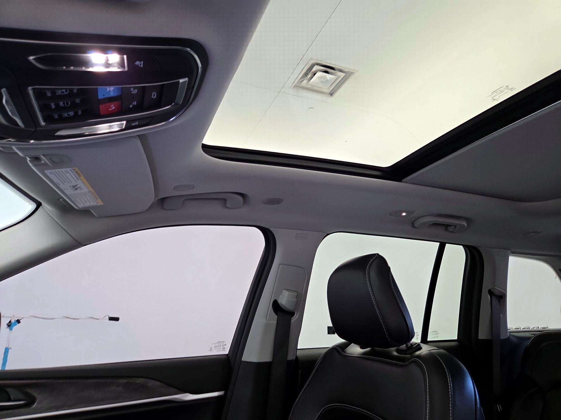 Thumbnail: 2022 Jeep Grand Cherokee - 19