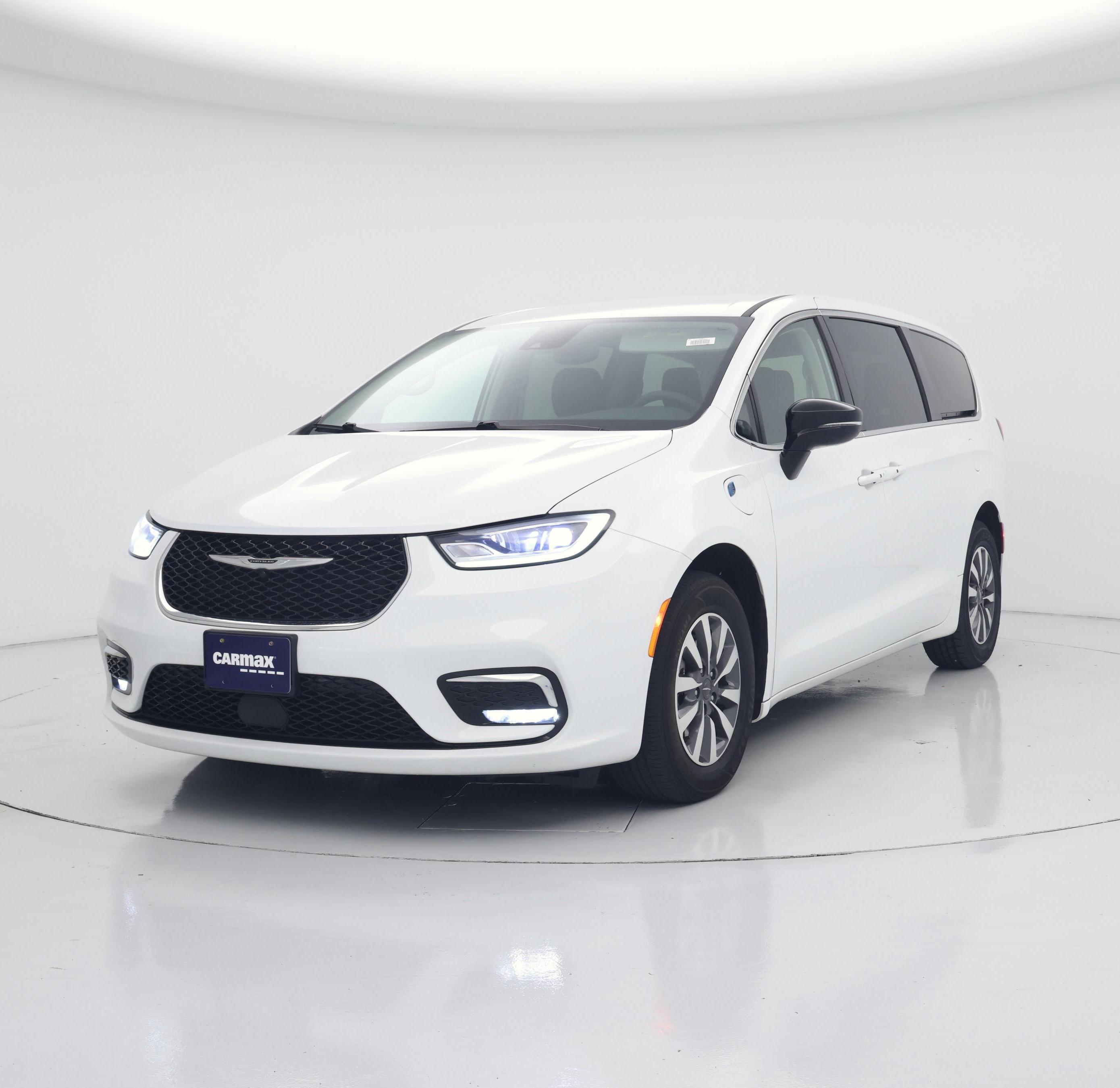 Thumbnail: 2024 Chrysler Pacifica - 4
