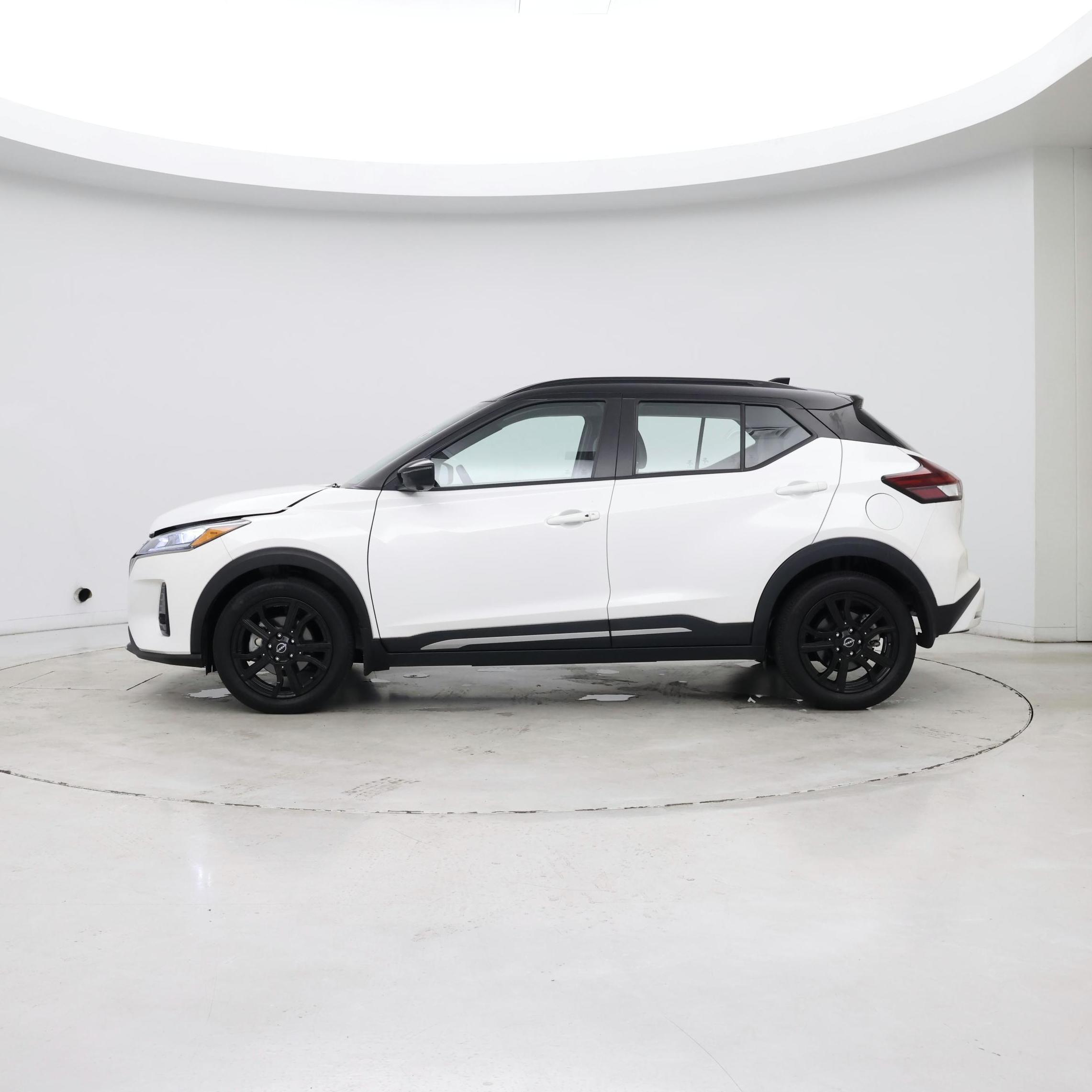 Thumbnail: 2023 Nissan Kicks - 6