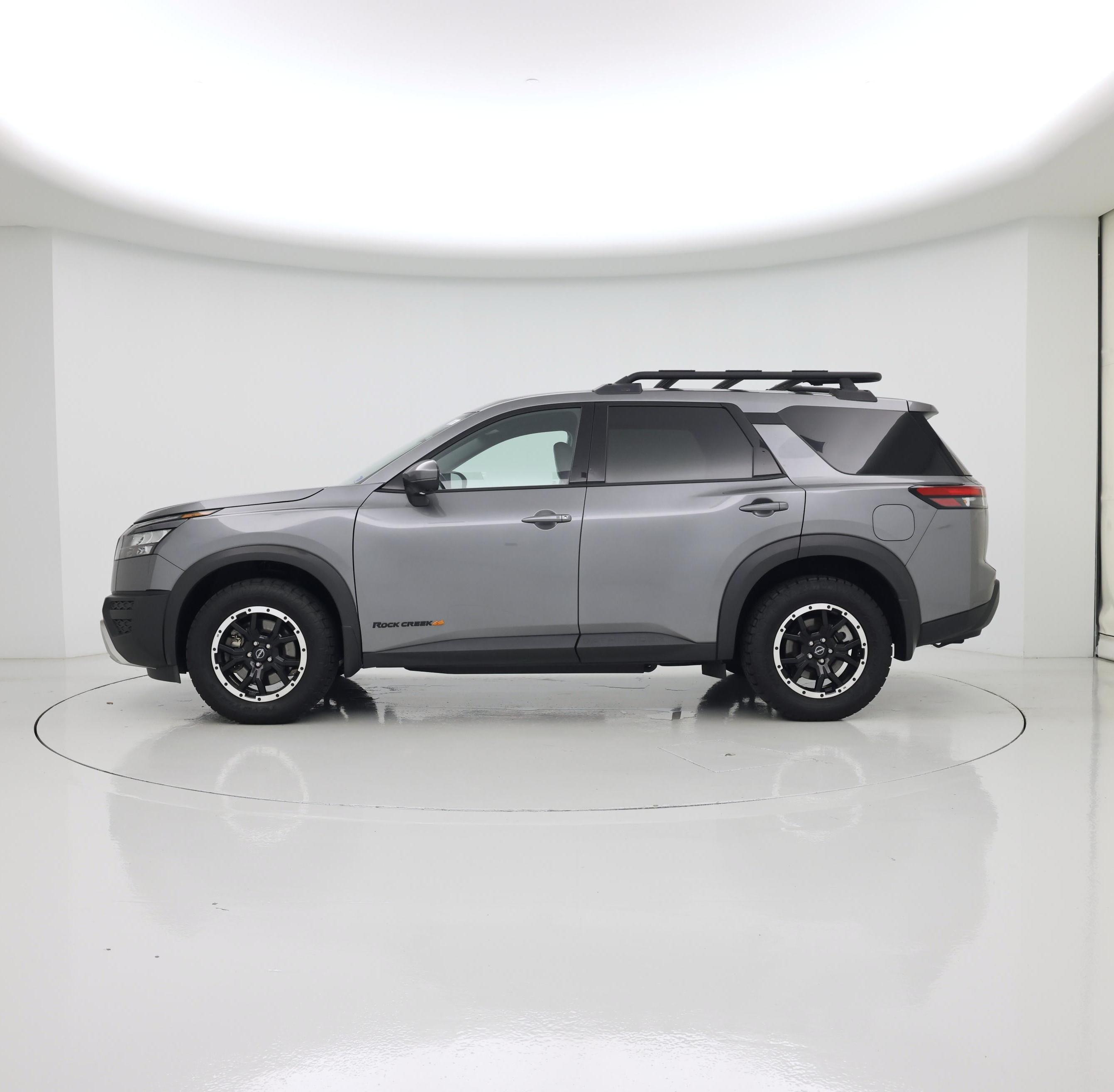 Thumbnail: 2024 Nissan Pathfinder - 3