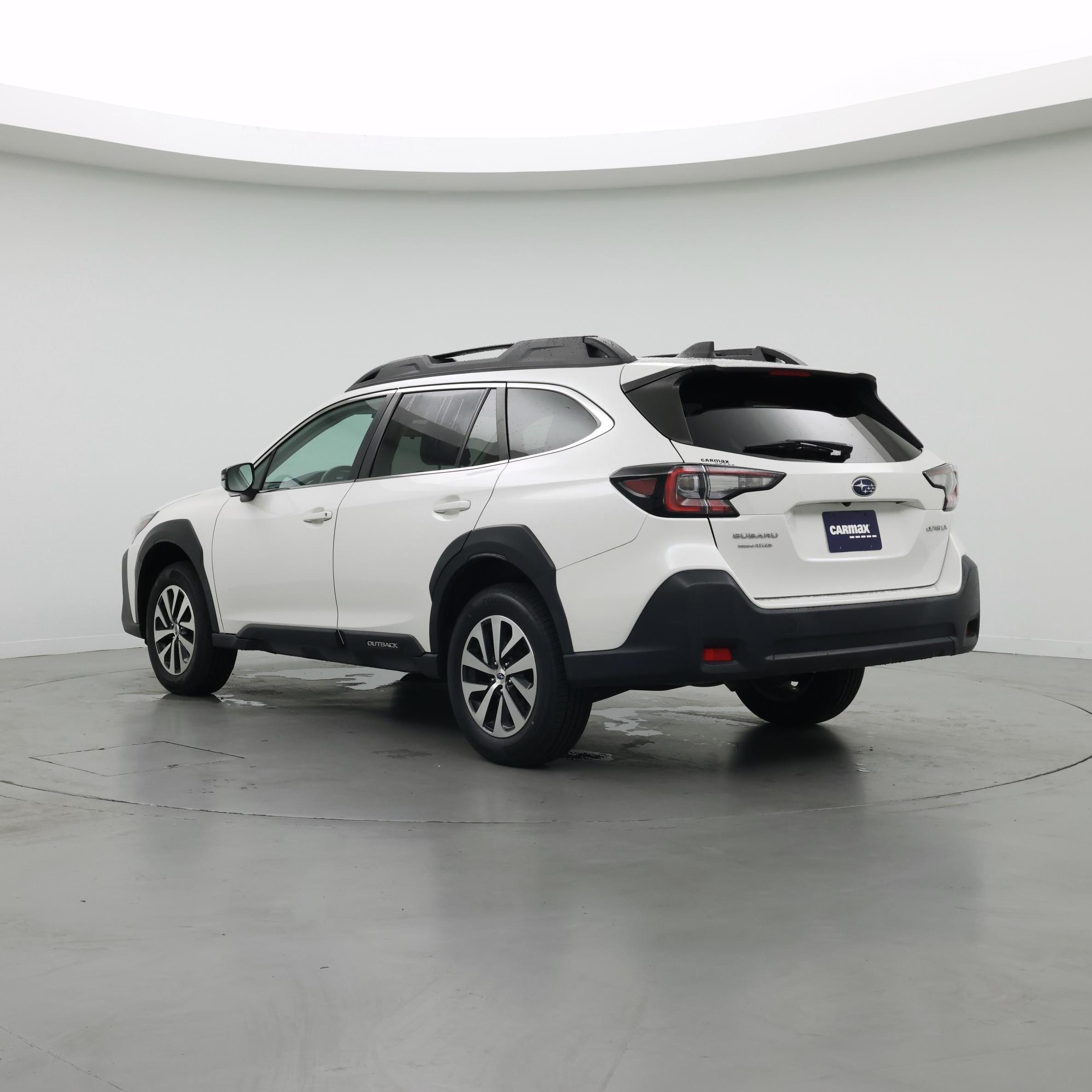 Thumbnail: 2023 Subaru Outback - 2