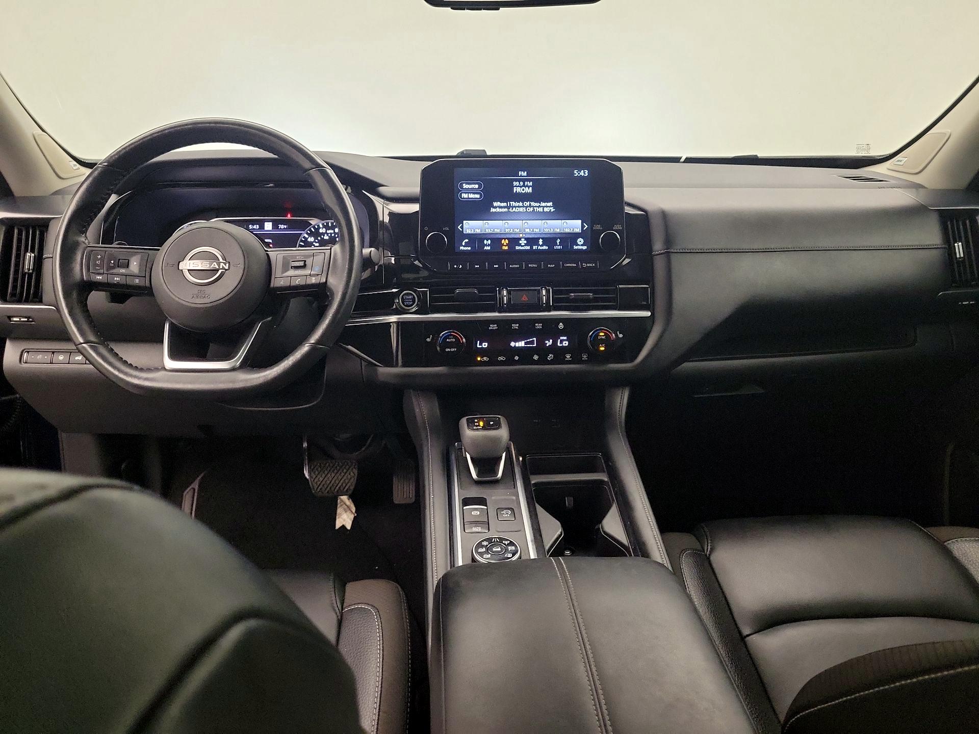 Thumbnail: 2023 Nissan Pathfinder - 9