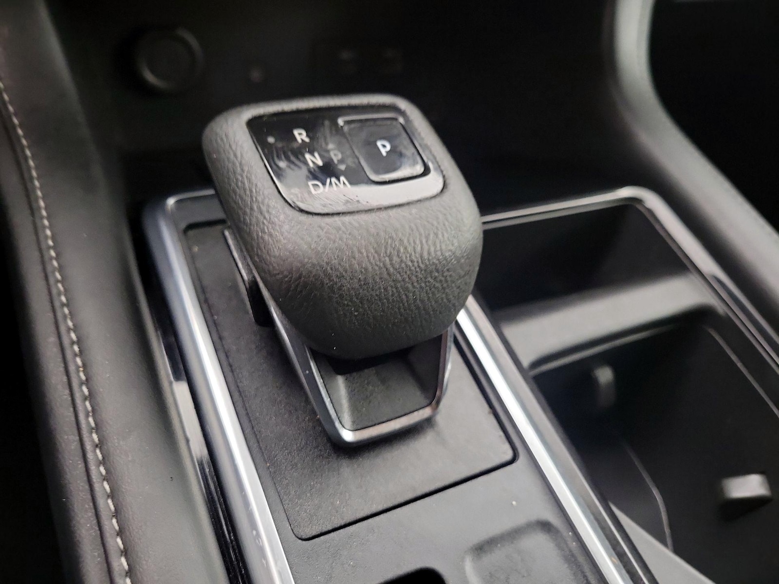 2023 Nissan Pathfinder SL - Photo 18