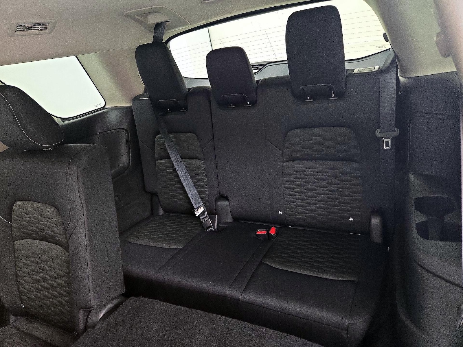 2024 Nissan Pathfinder S - Photo 21