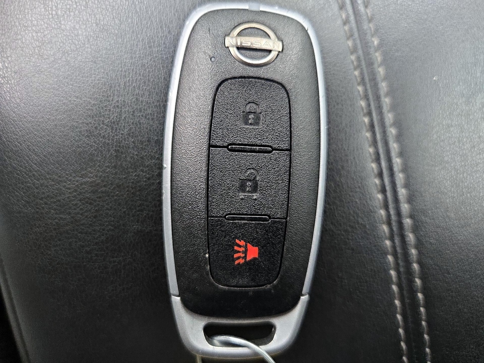 2024 Nissan Pathfinder S - Photo 24