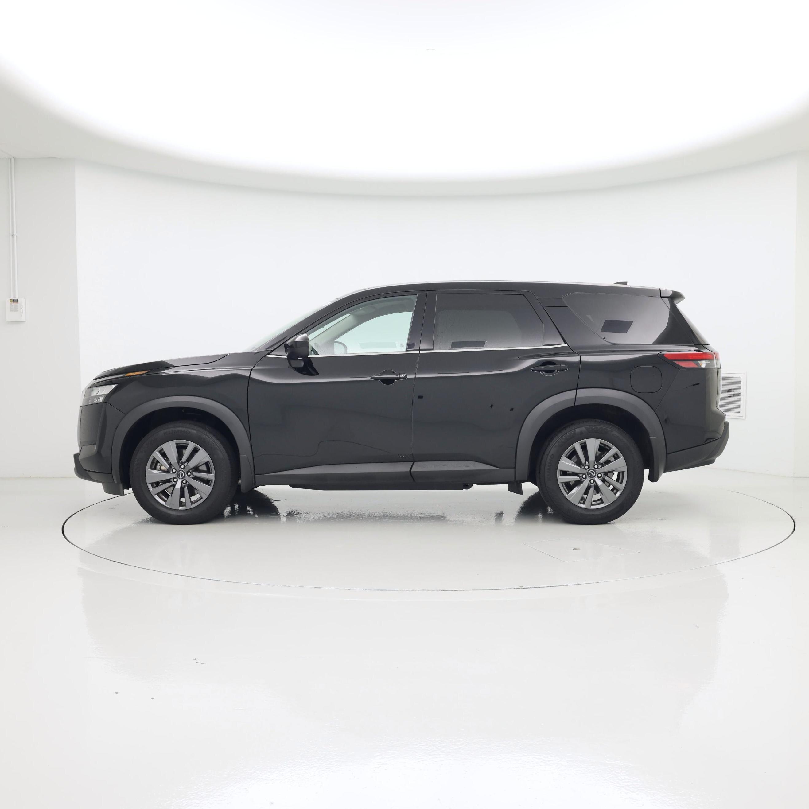 Thumbnail: 2024 Nissan Pathfinder - 3