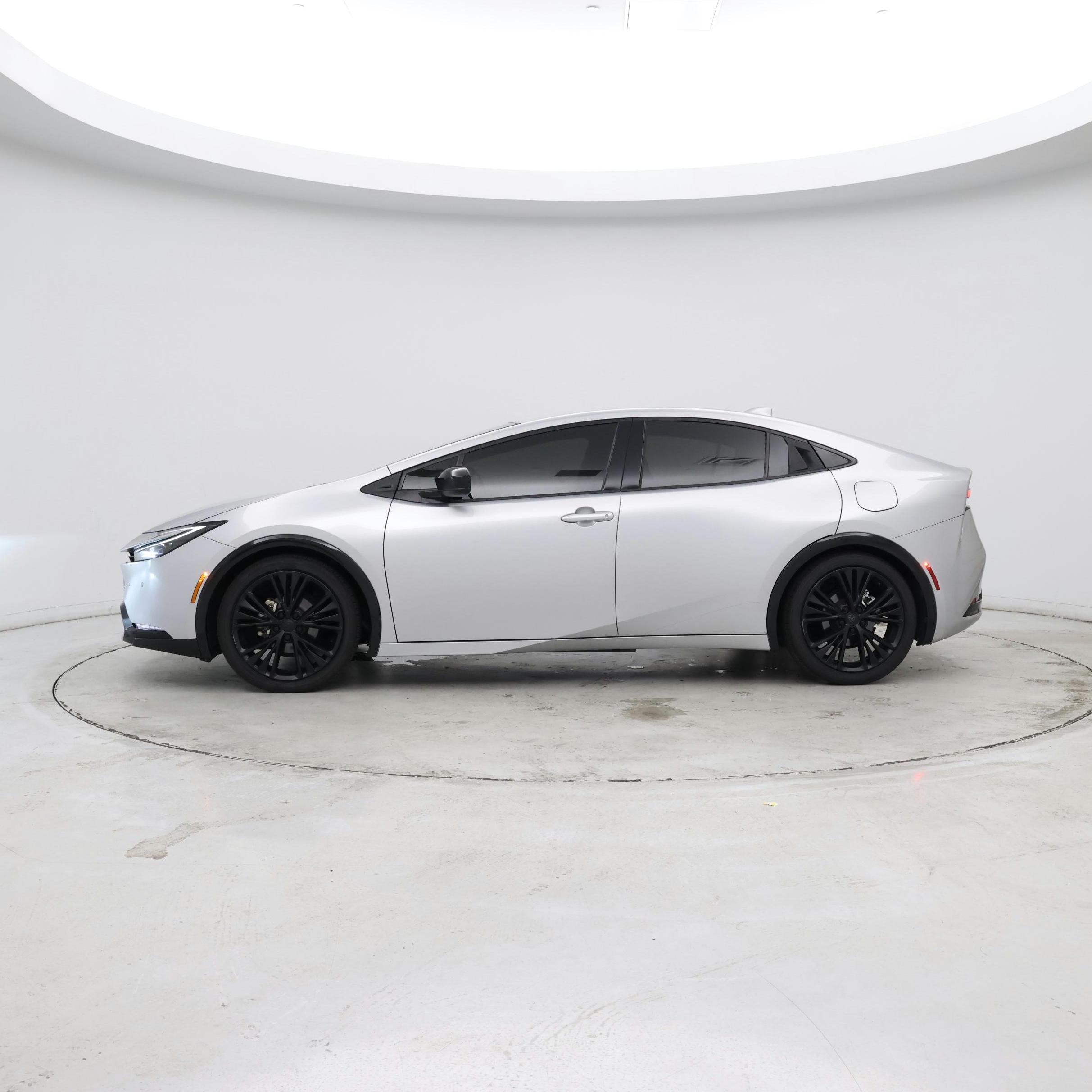 Thumbnail: 2023 Toyota Prius - 2
