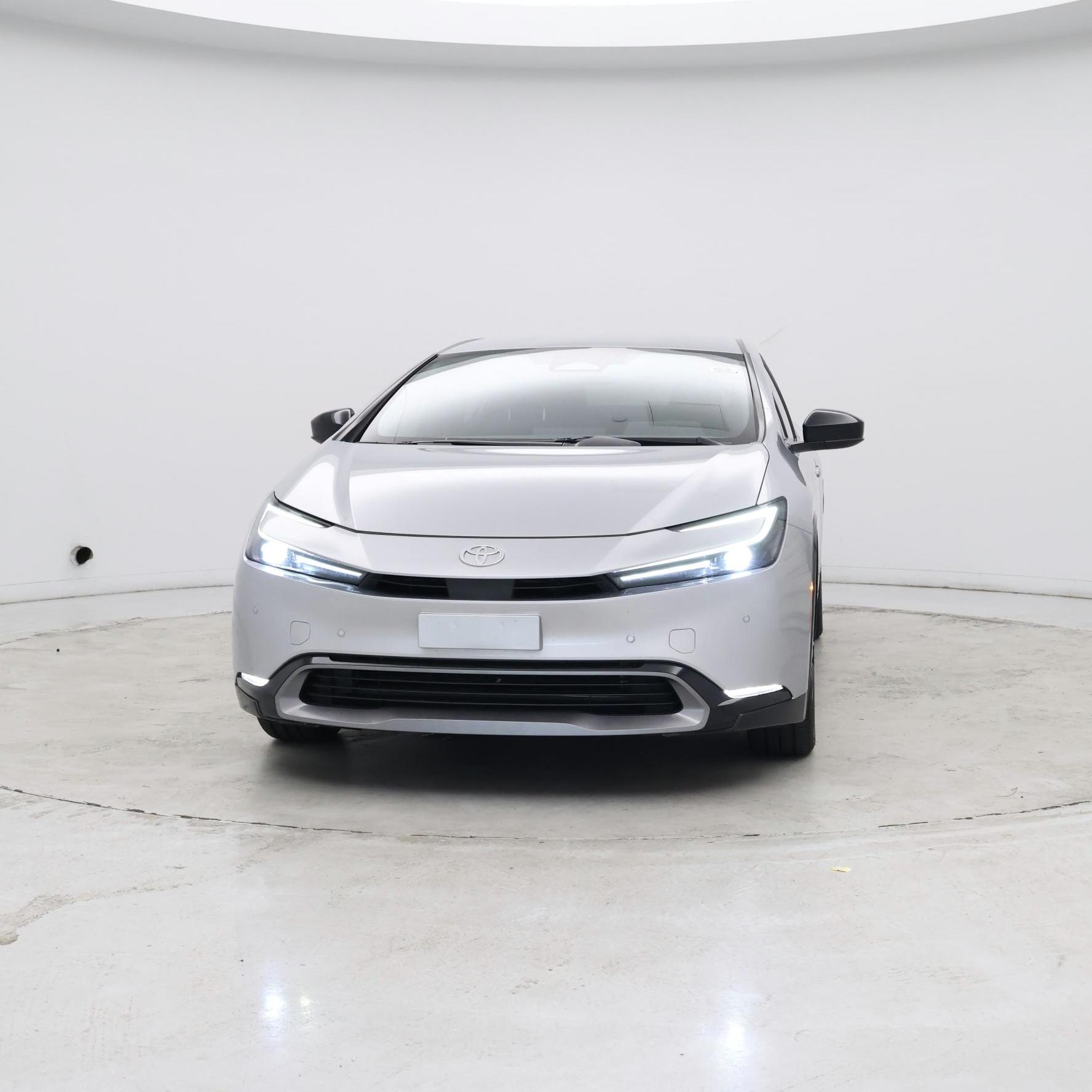 Thumbnail: 2023 Toyota Prius - 4