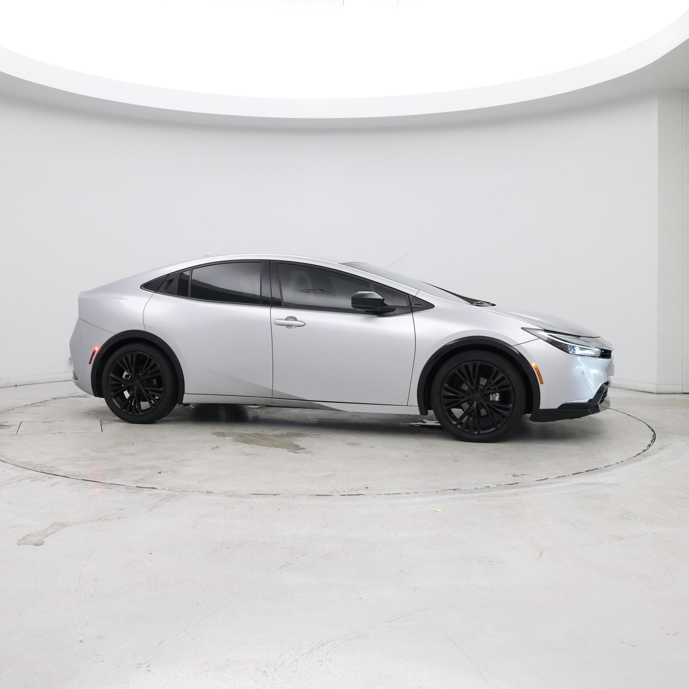 Thumbnail: 2023 Toyota Prius - 7