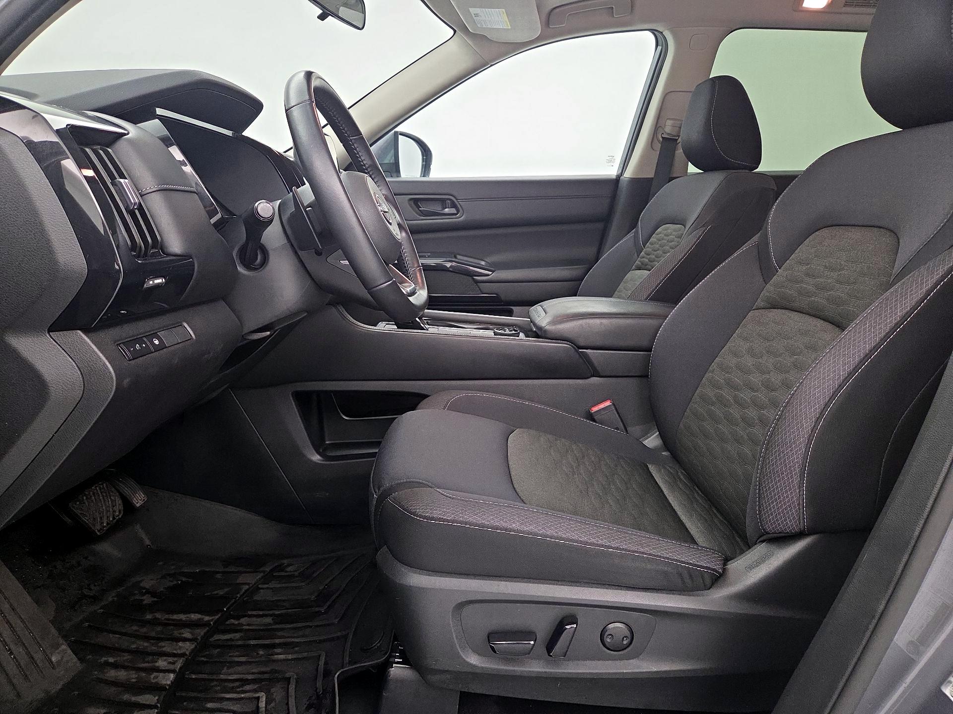 Thumbnail: 2024 Nissan Pathfinder - 11