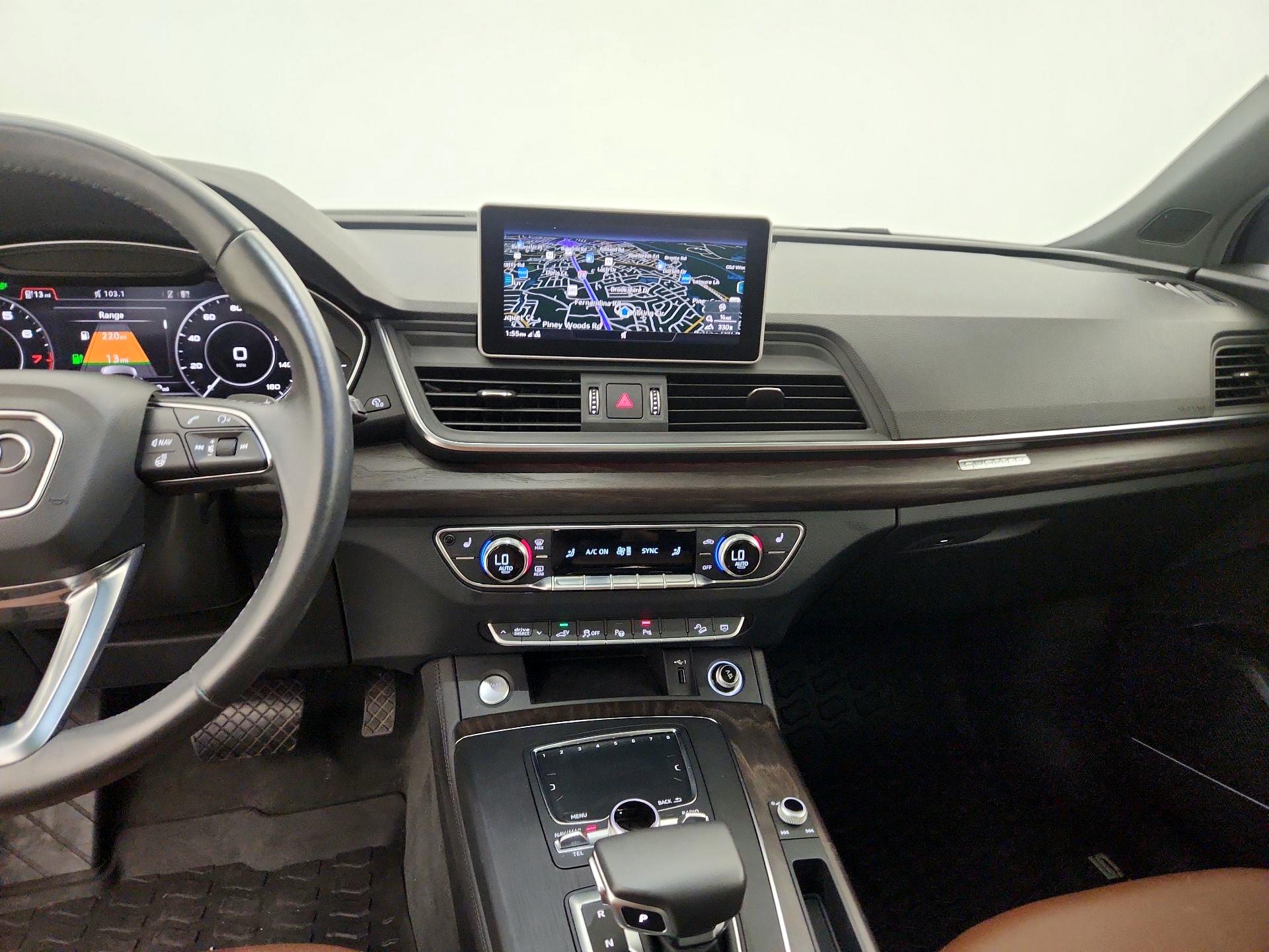 Thumbnail: 2020 Audi Q5 - 9