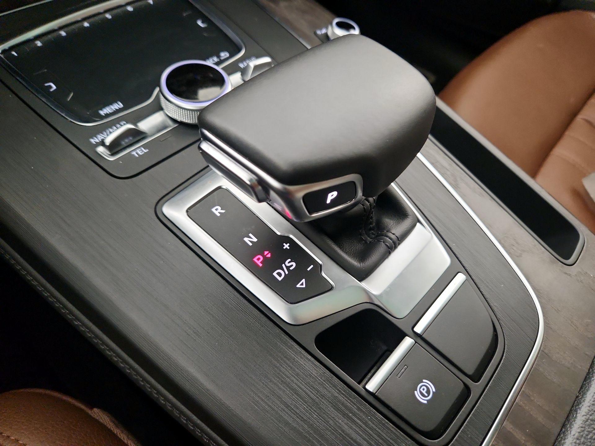 Thumbnail: 2020 Audi Q5 - 18