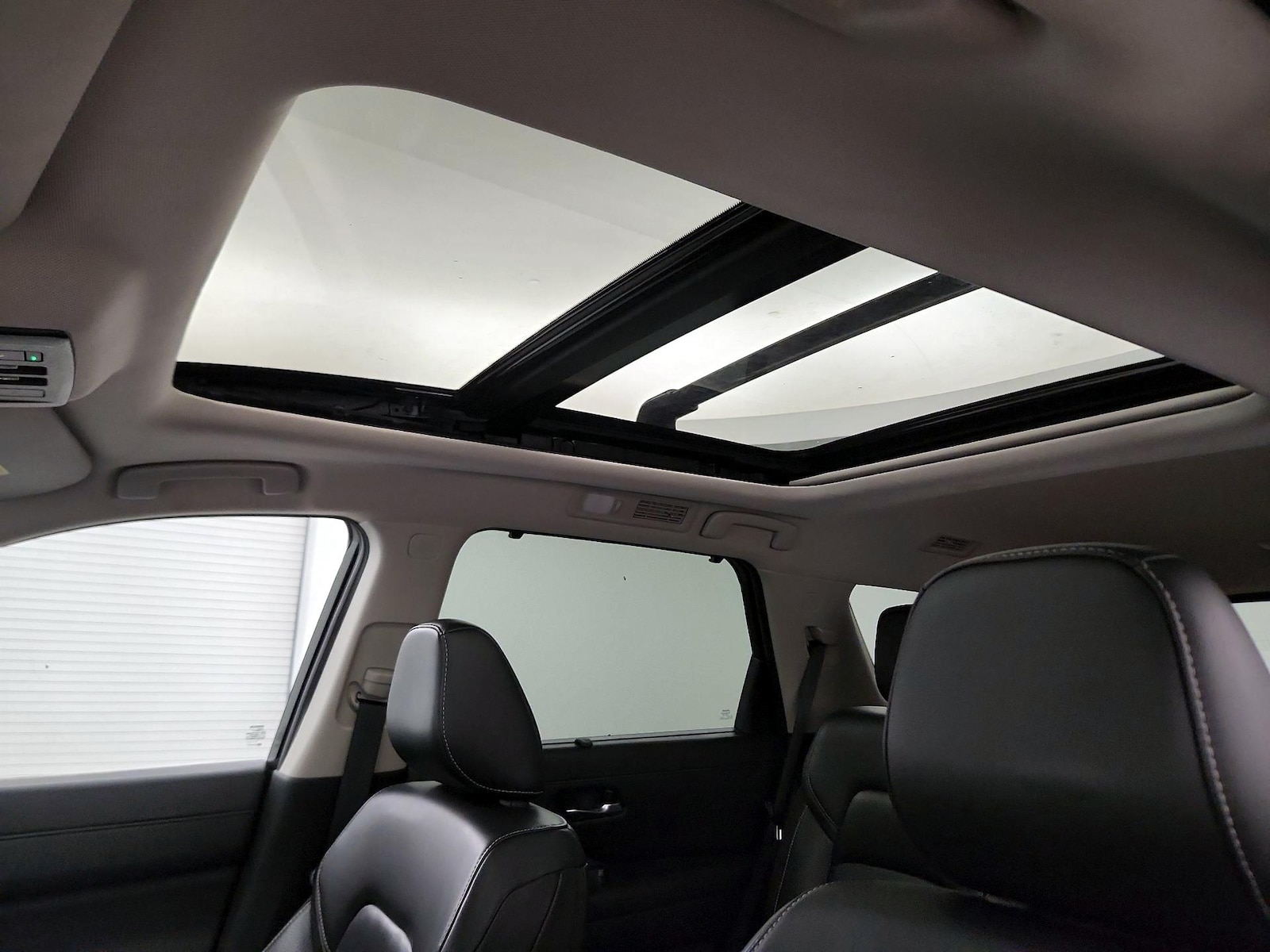 2024 Nissan Pathfinder SL - Photo 20