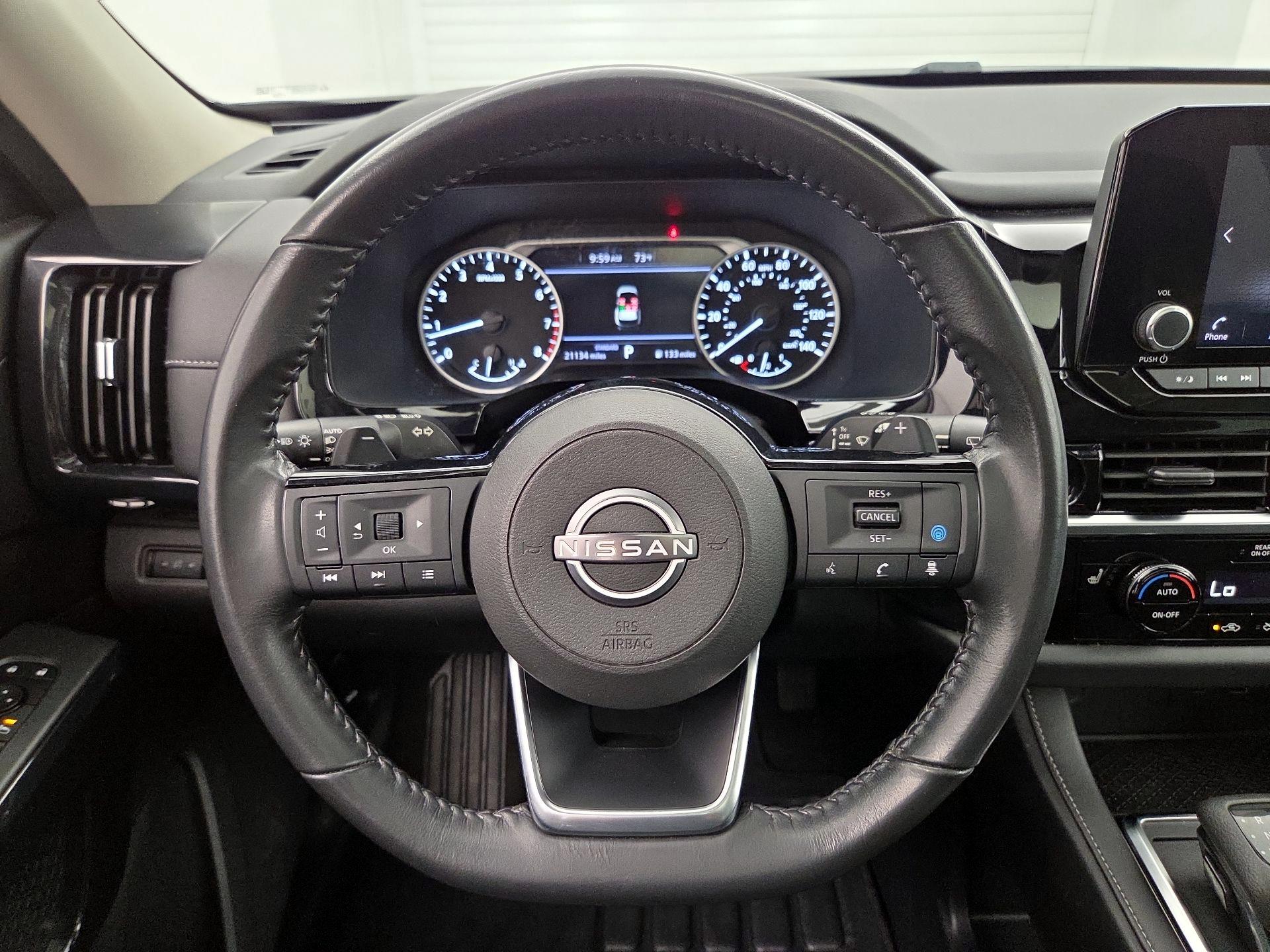 Thumbnail: 2023 Nissan Pathfinder - 10