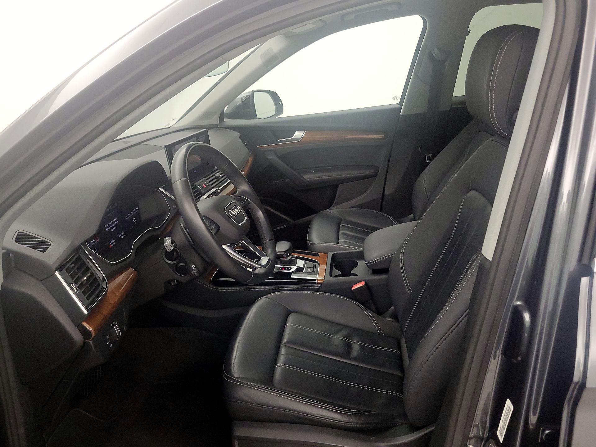Thumbnail: 2023 Audi Q5 - 11