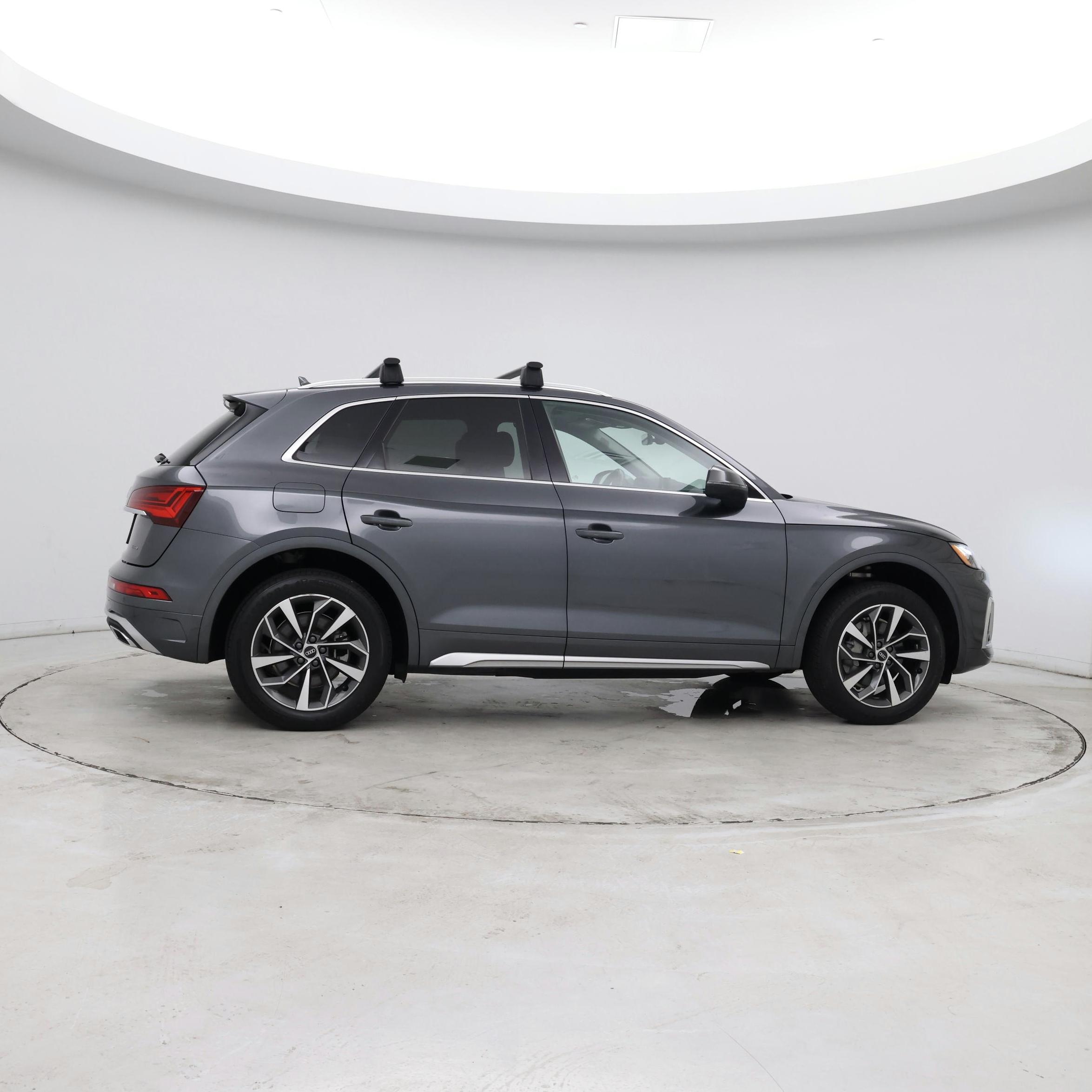 Thumbnail: 2023 Audi Q5 - 8