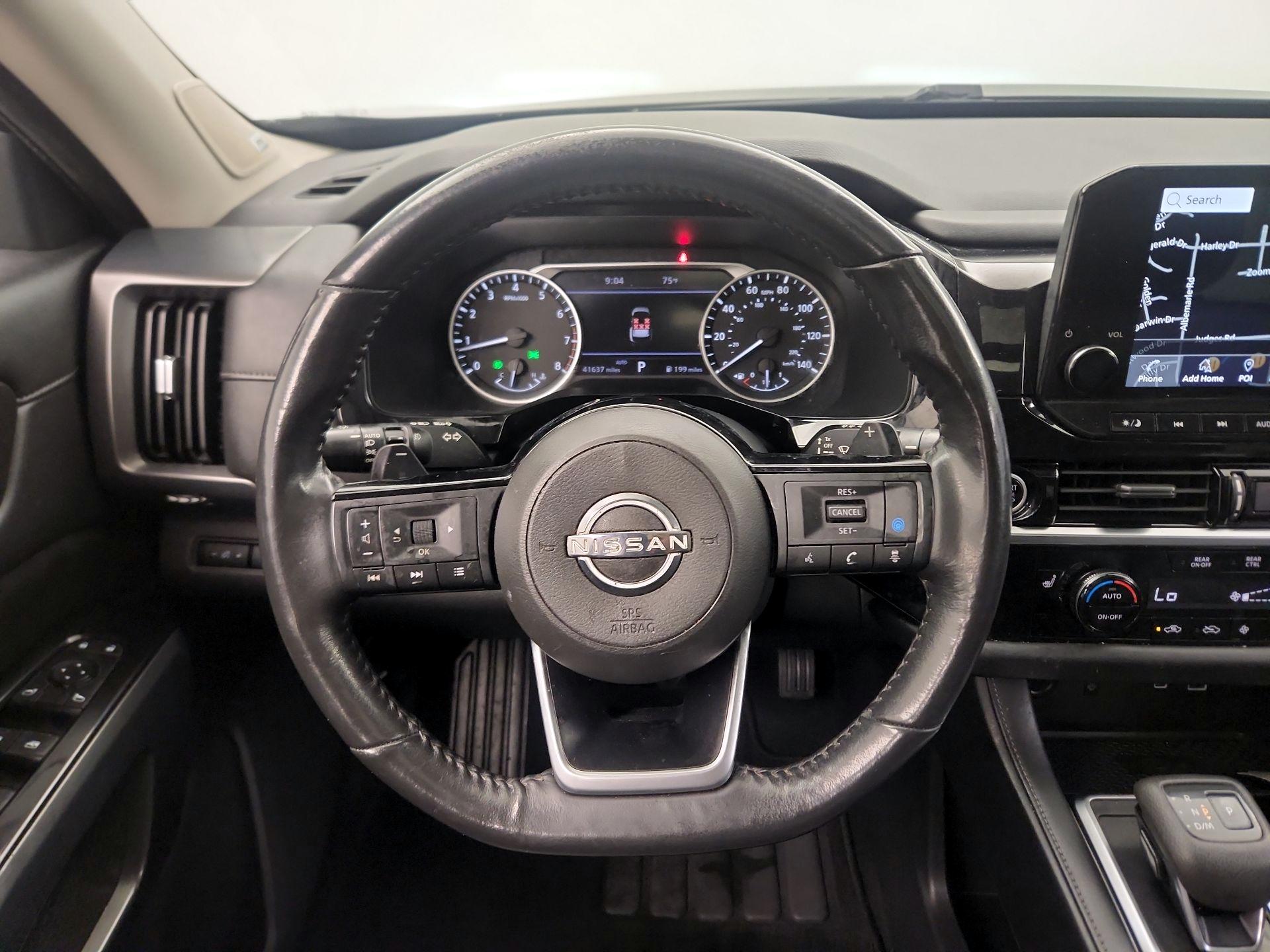 Thumbnail: 2022 Nissan Pathfinder - 10