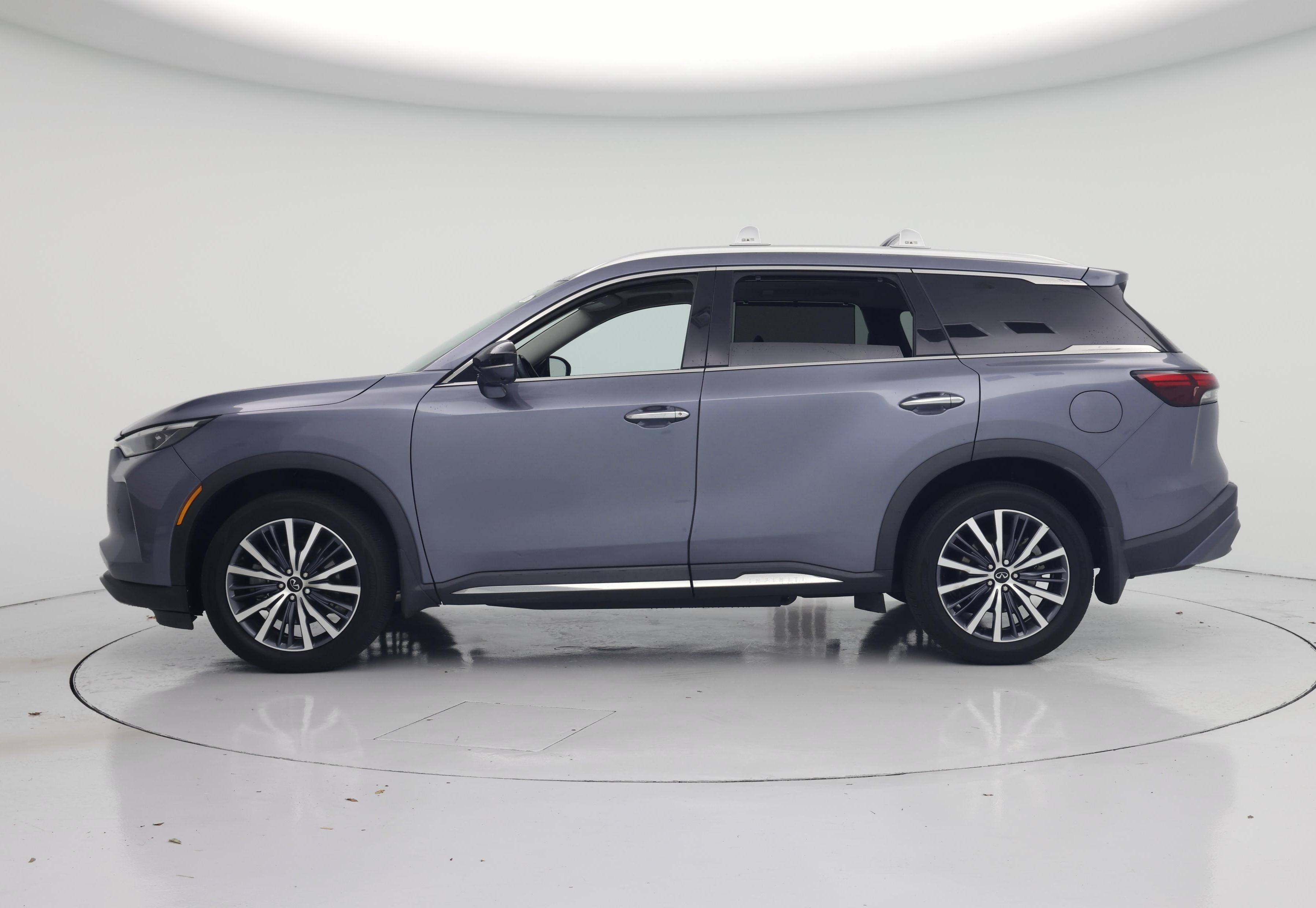 Thumbnail: 2023 INFINITI QX60 - 3