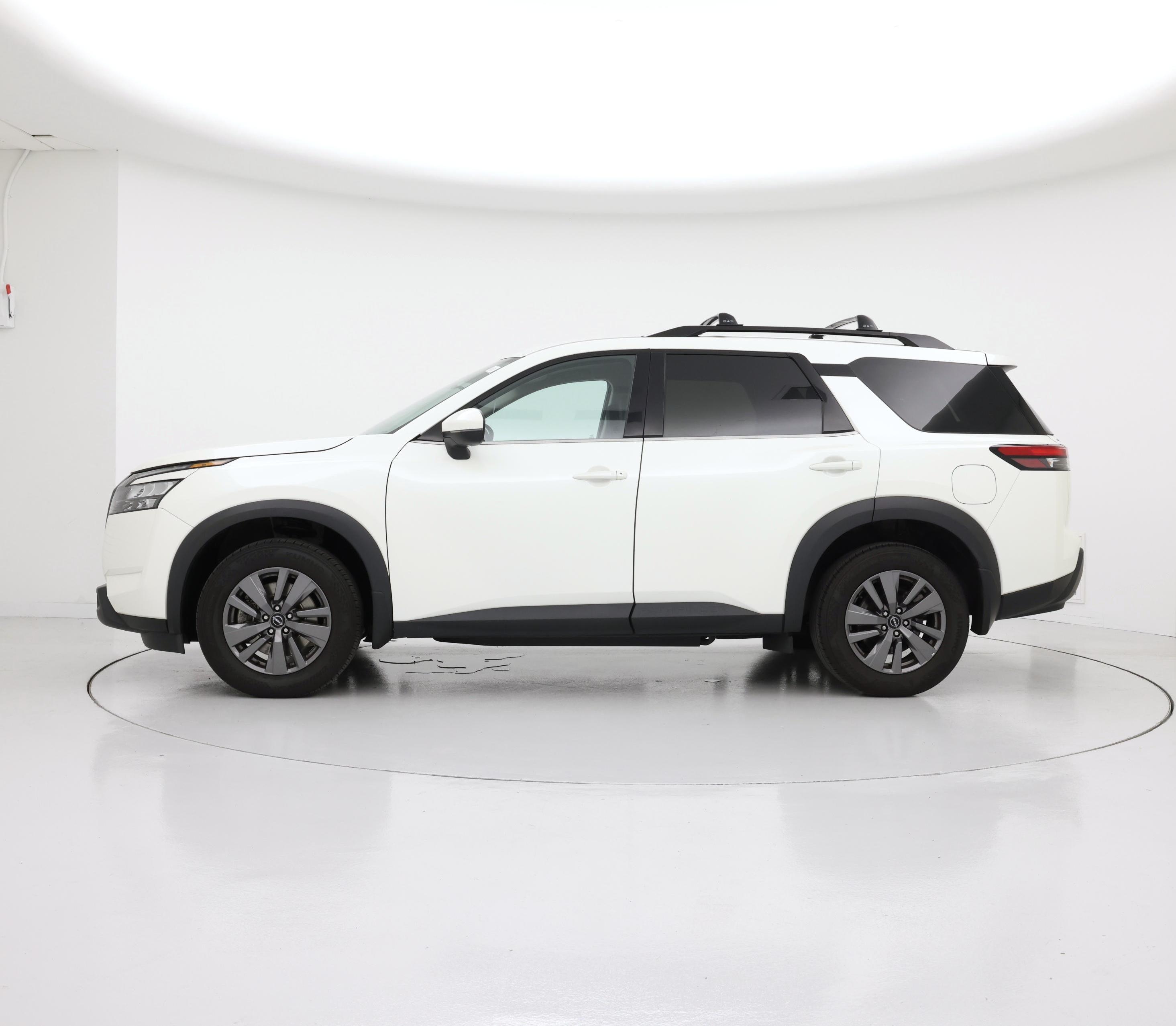 Thumbnail: 2024 Nissan Pathfinder - 3