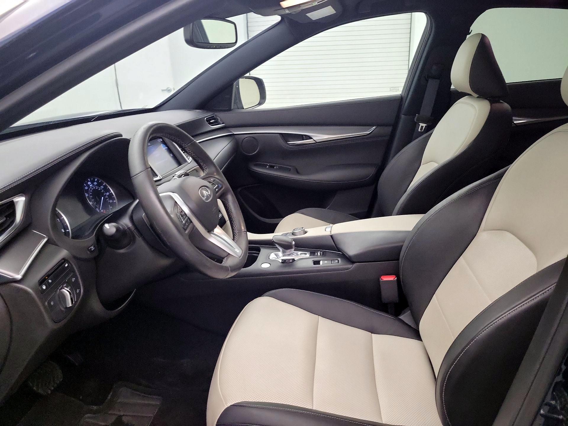 Thumbnail: 2023 INFINITI QX55 - 11